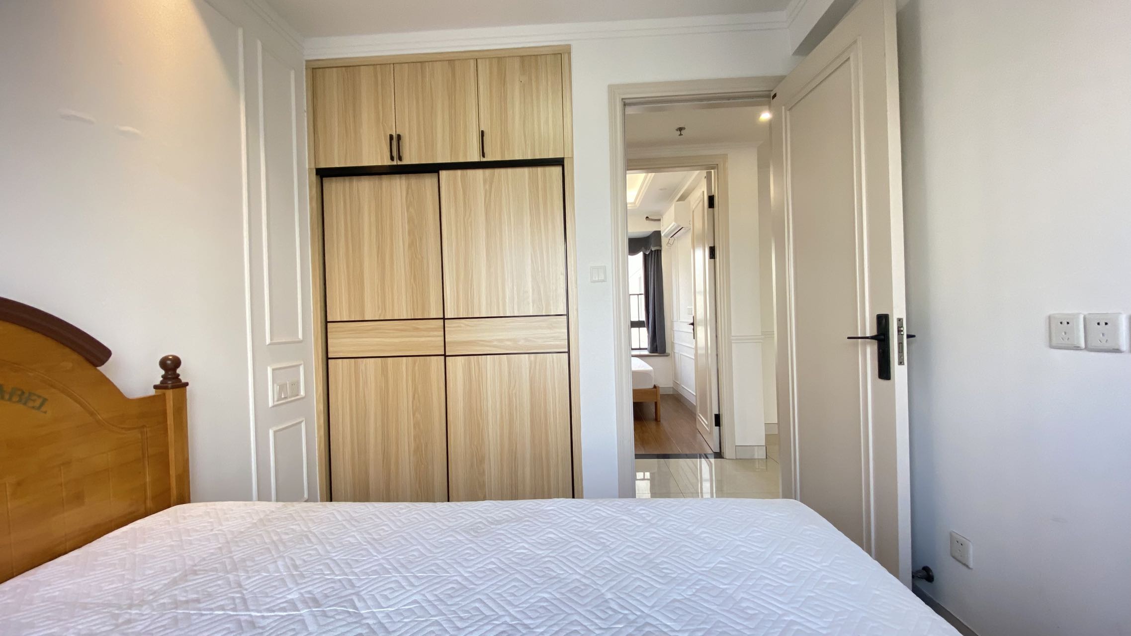 晨晖玺樾 3室2厅1卫 2000.0元/月 晨晖玺樾 3室2厅1卫 2000.0元/月室内图