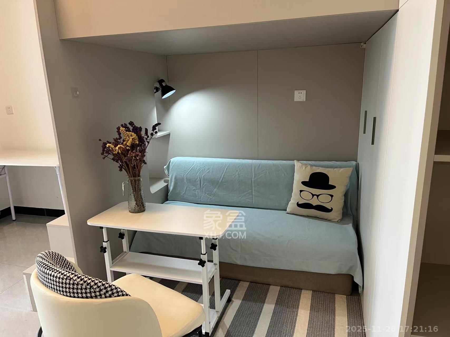 日盛湖湘花苑  1室0厅0卫    1350.0元/月