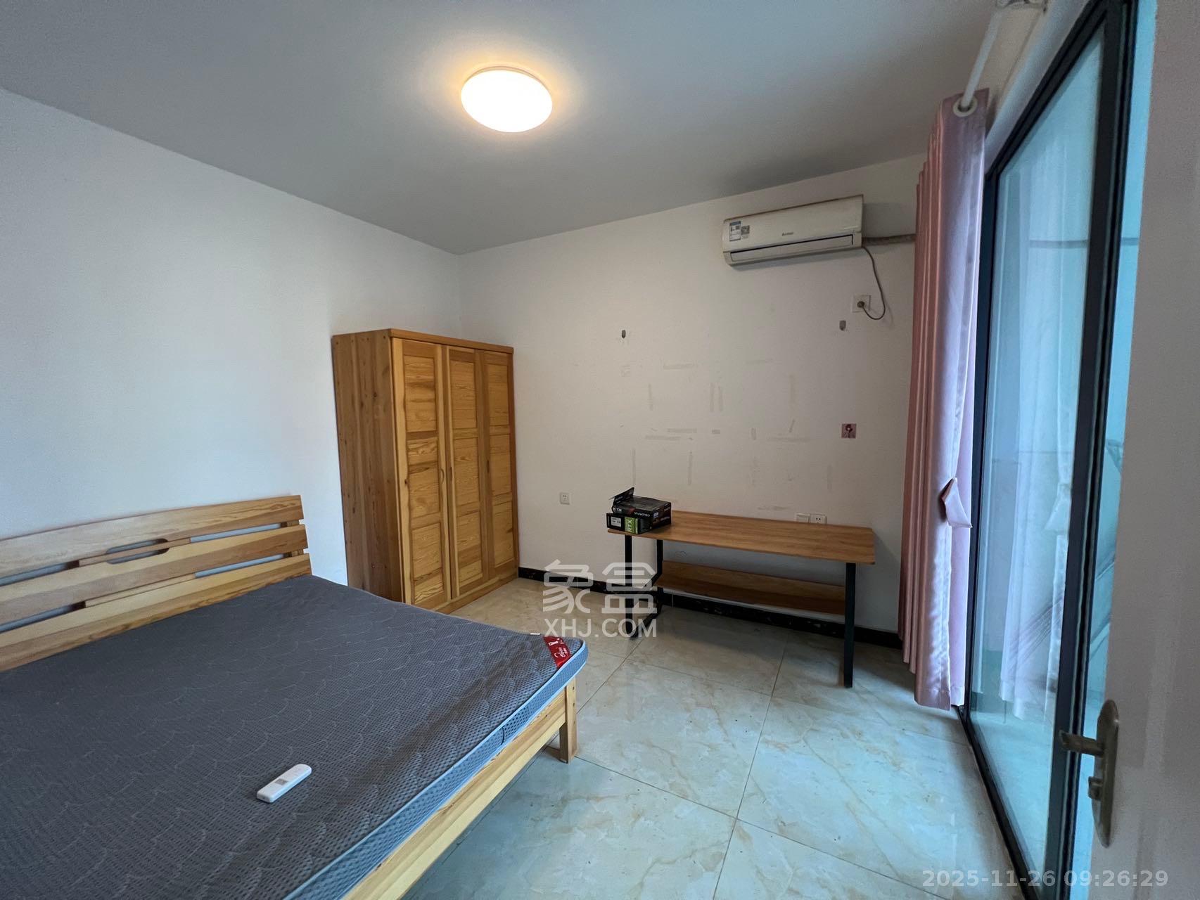 中南红领邦（红星嘉和苑）  2室2厅1卫    2200.0元/月室内图1