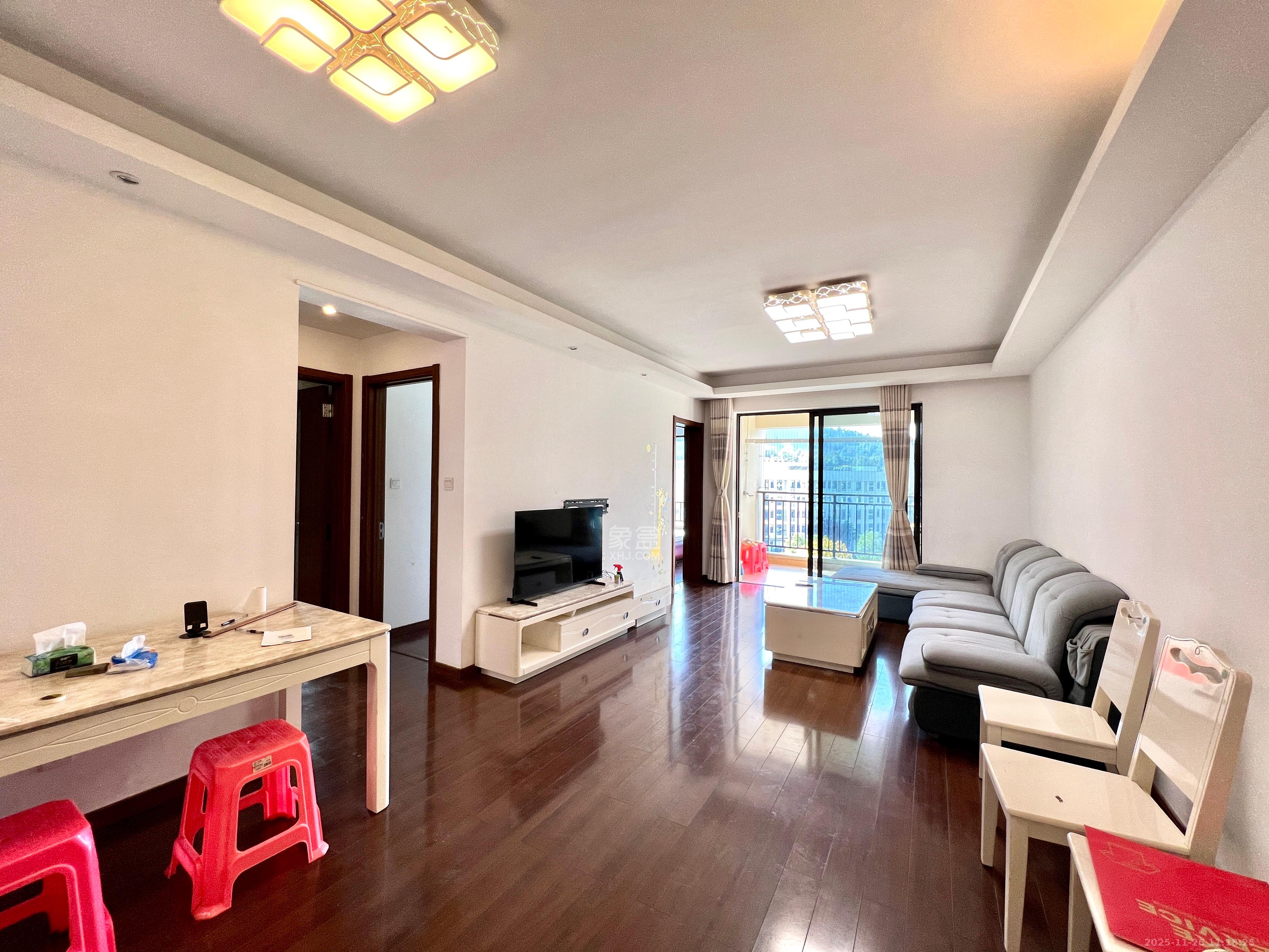 万科里梅溪郡  3室2厅1卫    3200.0元/月