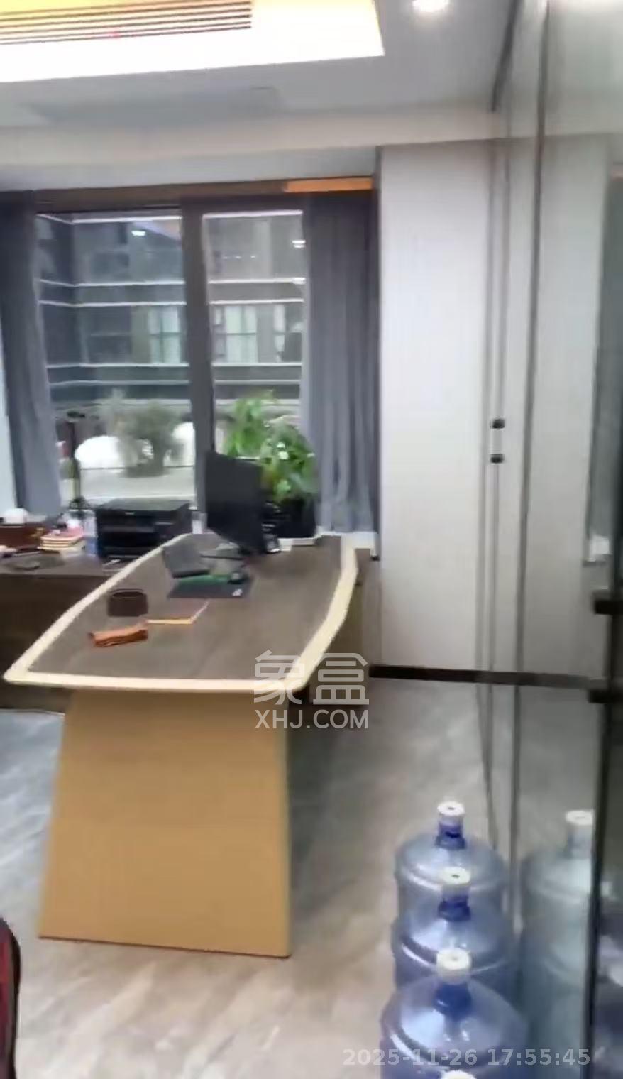 龙湖铂金岛 1室1厅1卫 4000.0元/月 龙湖铂金岛 1室1厅1卫 4000.0元/月室内图