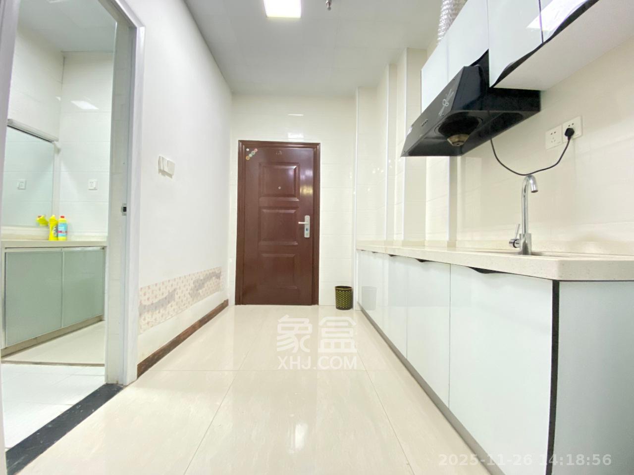 华侨假日中心(晟华苑) 1室1厅1卫 1300.0元/月 华侨假日中心(晟华苑) 1室1厅1卫 1300.0元/月室内图