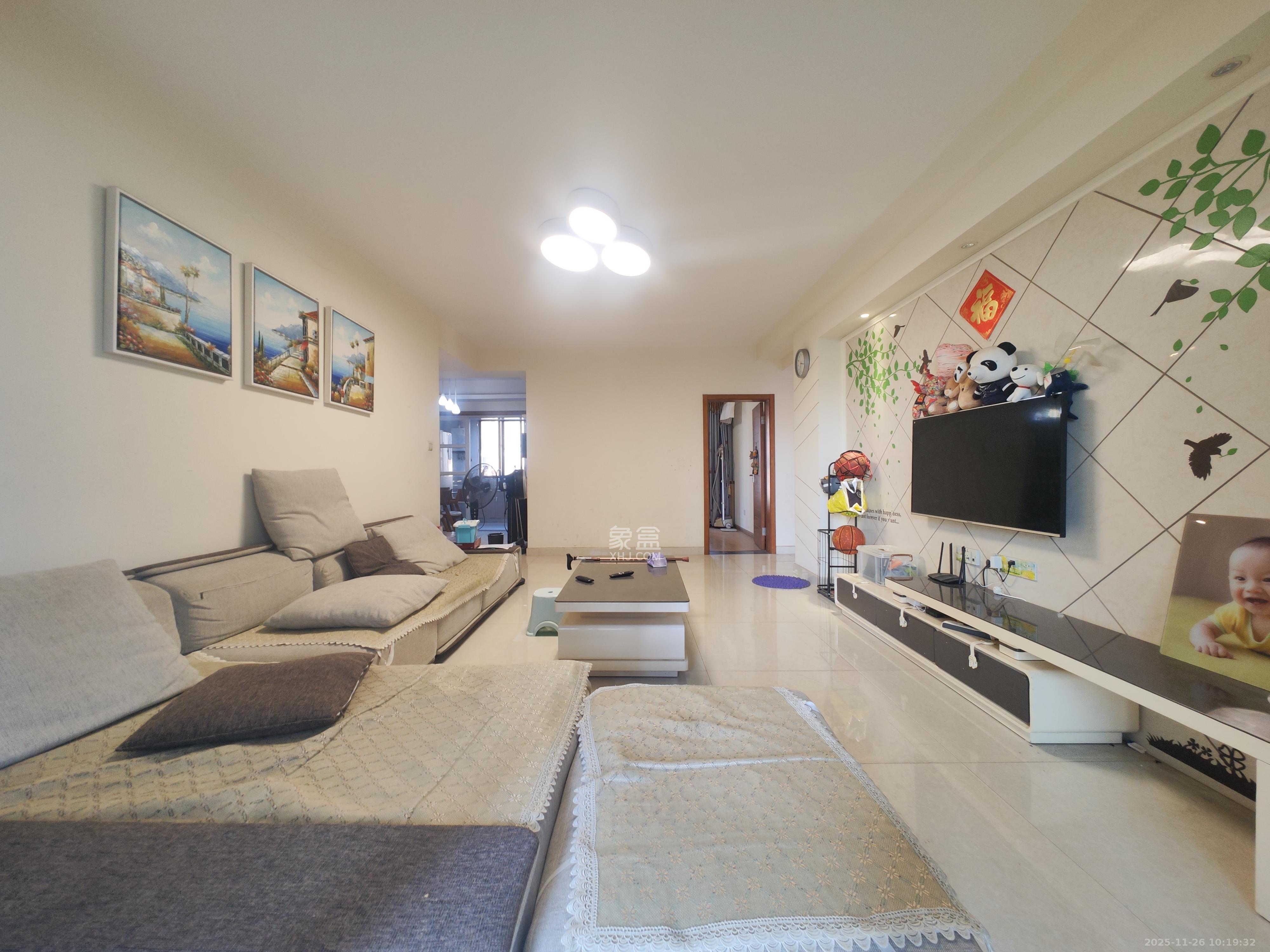 中建麓山和苑 3室1厅1卫 1800.0元/月 中建麓山和苑 3室1厅1卫 1800.0元/月室内图