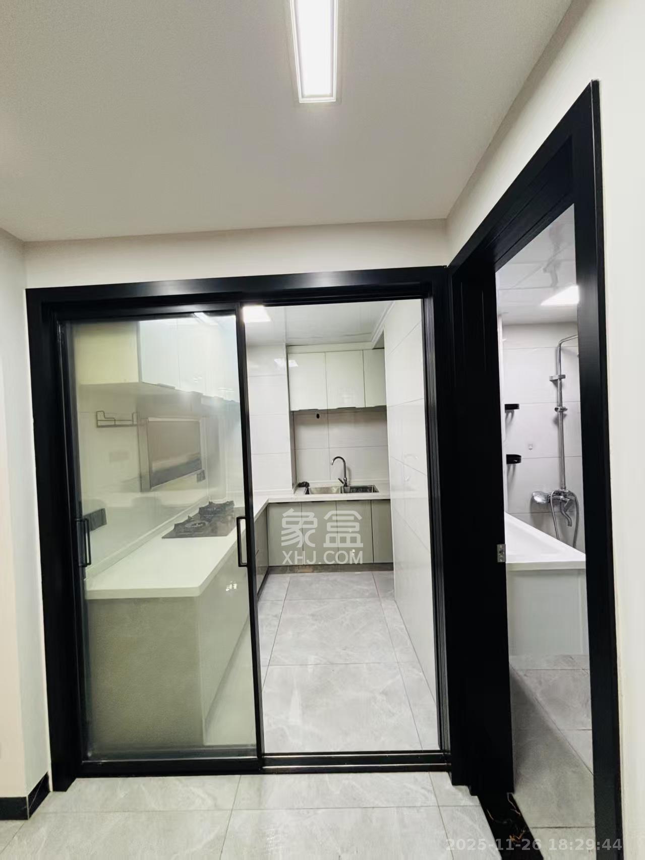 星湖湾二期高层 3室2厅1卫 2400.0元/月 星湖湾二期高层 3室2厅1卫 2400.0元/月室内图