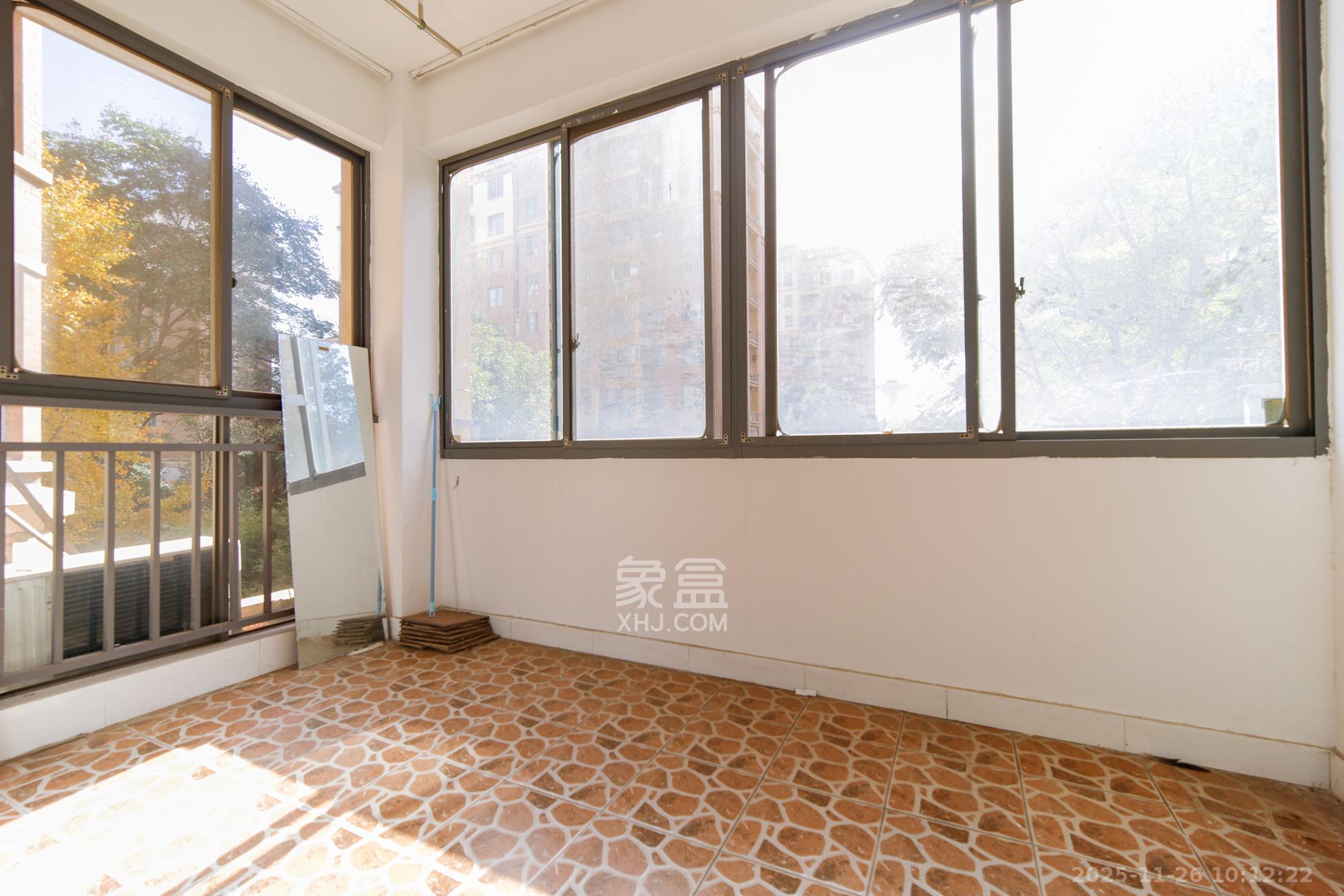 上海城小区 2室1厅11卫 2600.0元/月 上海城小区 2室1厅11卫 2600.0元/月室内图