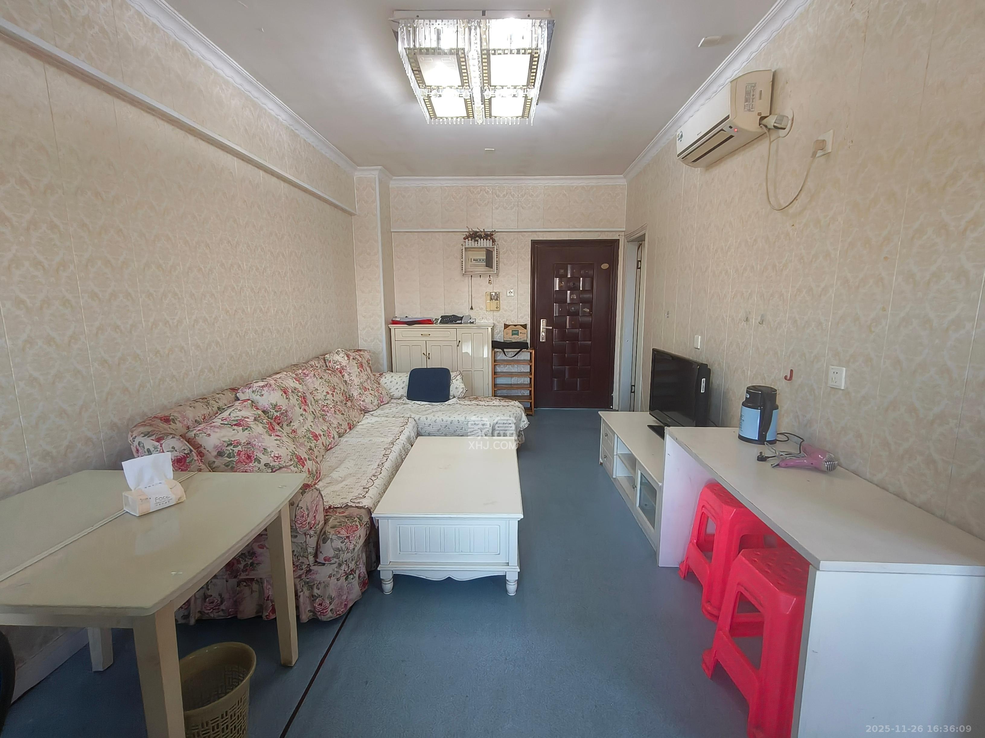 上海城小区  1室1厅1卫    1400.0元/月