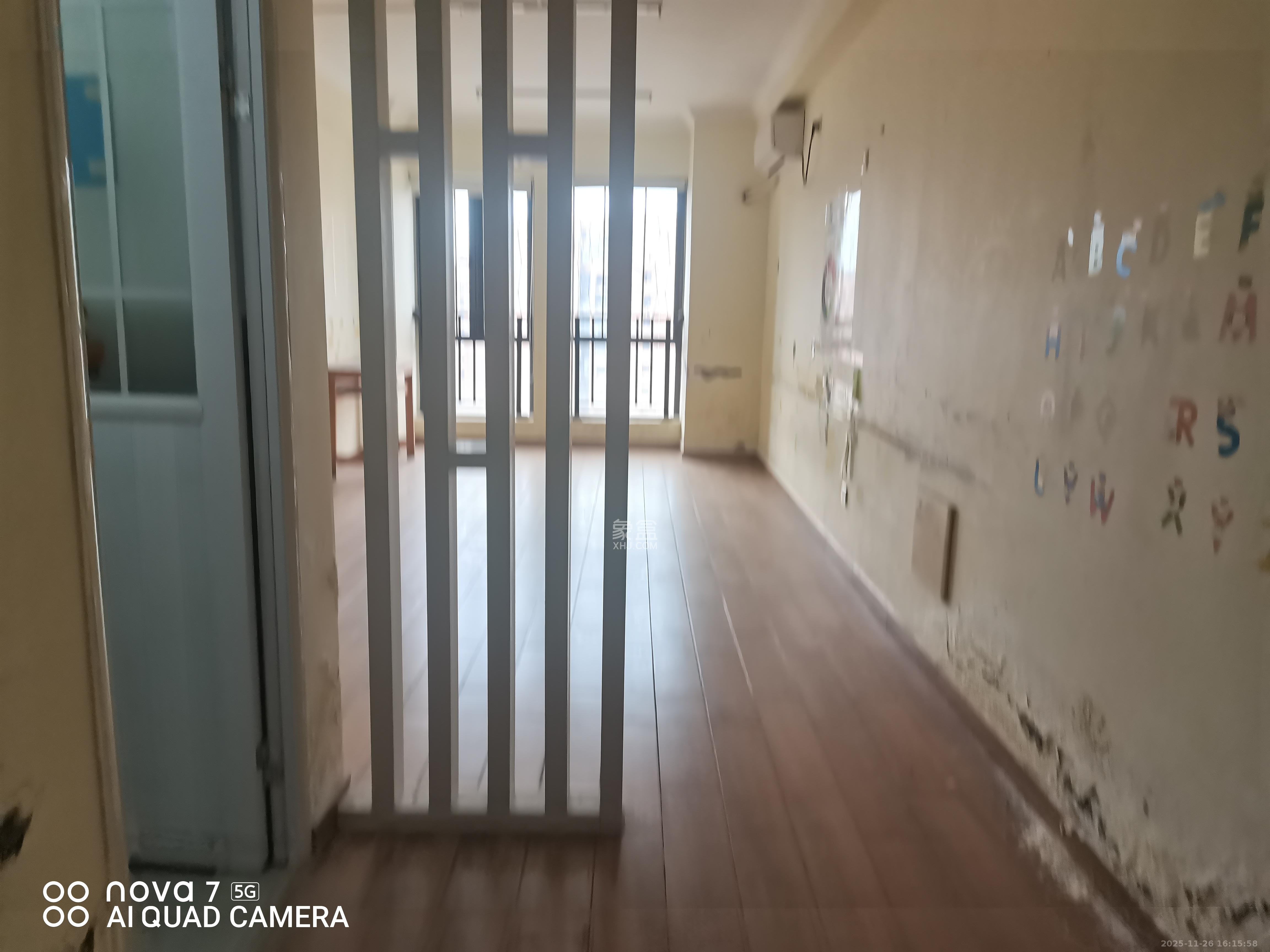 中建芙蓉工社 1室1厅1卫 1000.0元/月 中建芙蓉工社 1室1厅1卫 1000.0元/月室内图