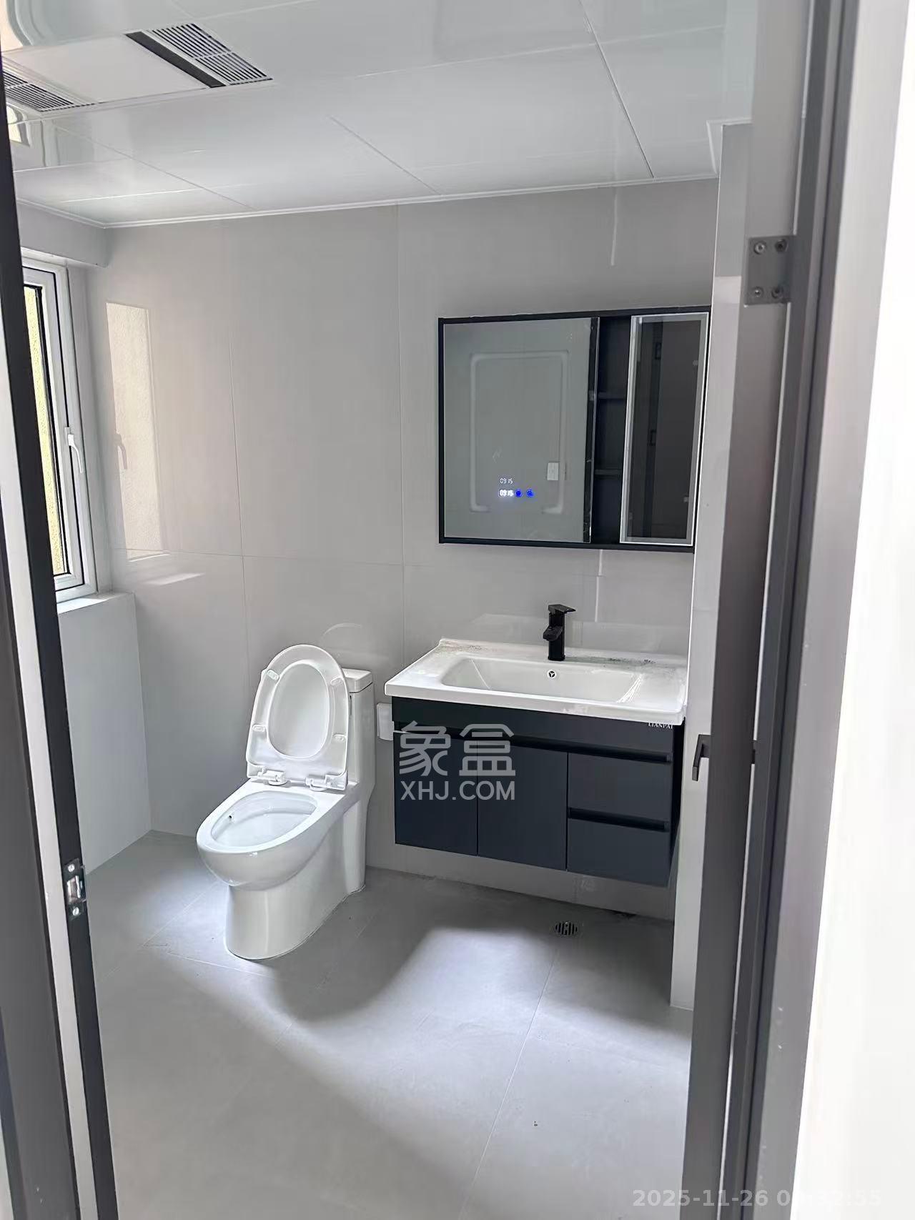 苏托佳园  3室2厅2卫    2000.0元/月室内图