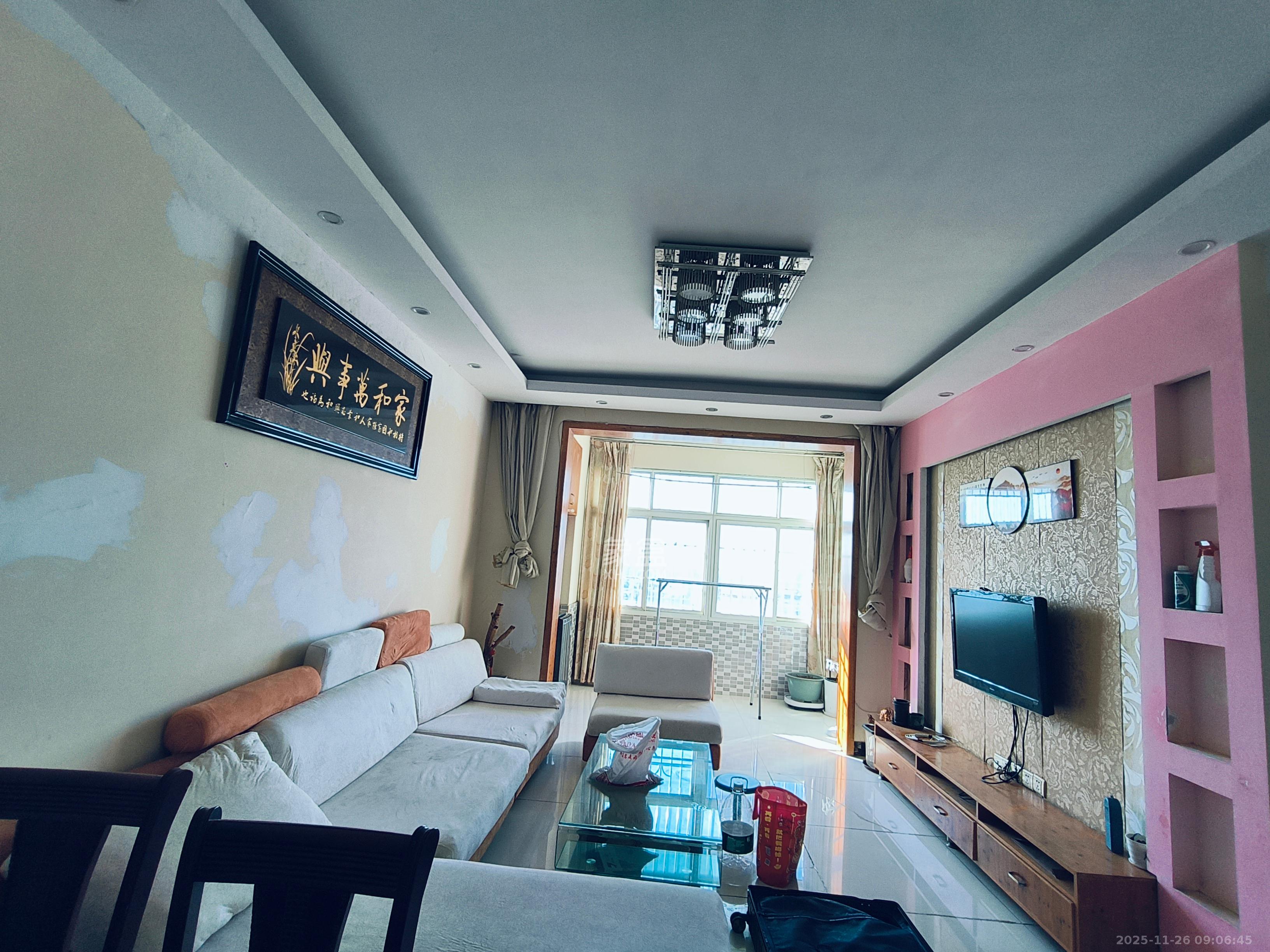 未来蜂巢  2室2厅1卫    1500.0元/月室内图