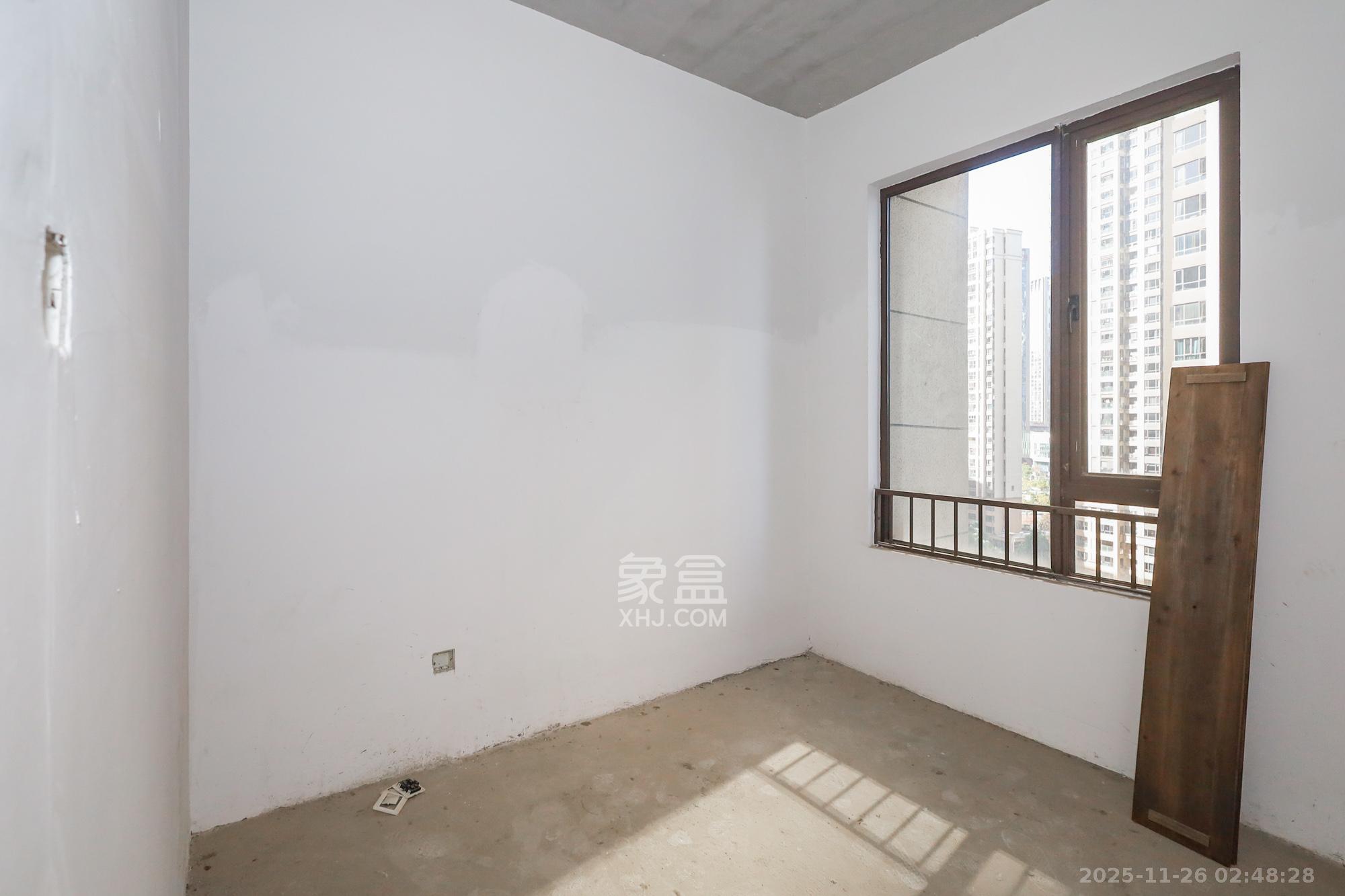 南山雍江汇(滨江国际新城) 4室2厅2卫 220.0万 南山雍江汇(滨江国际新城) 4室2厅2卫 220.0万卧室