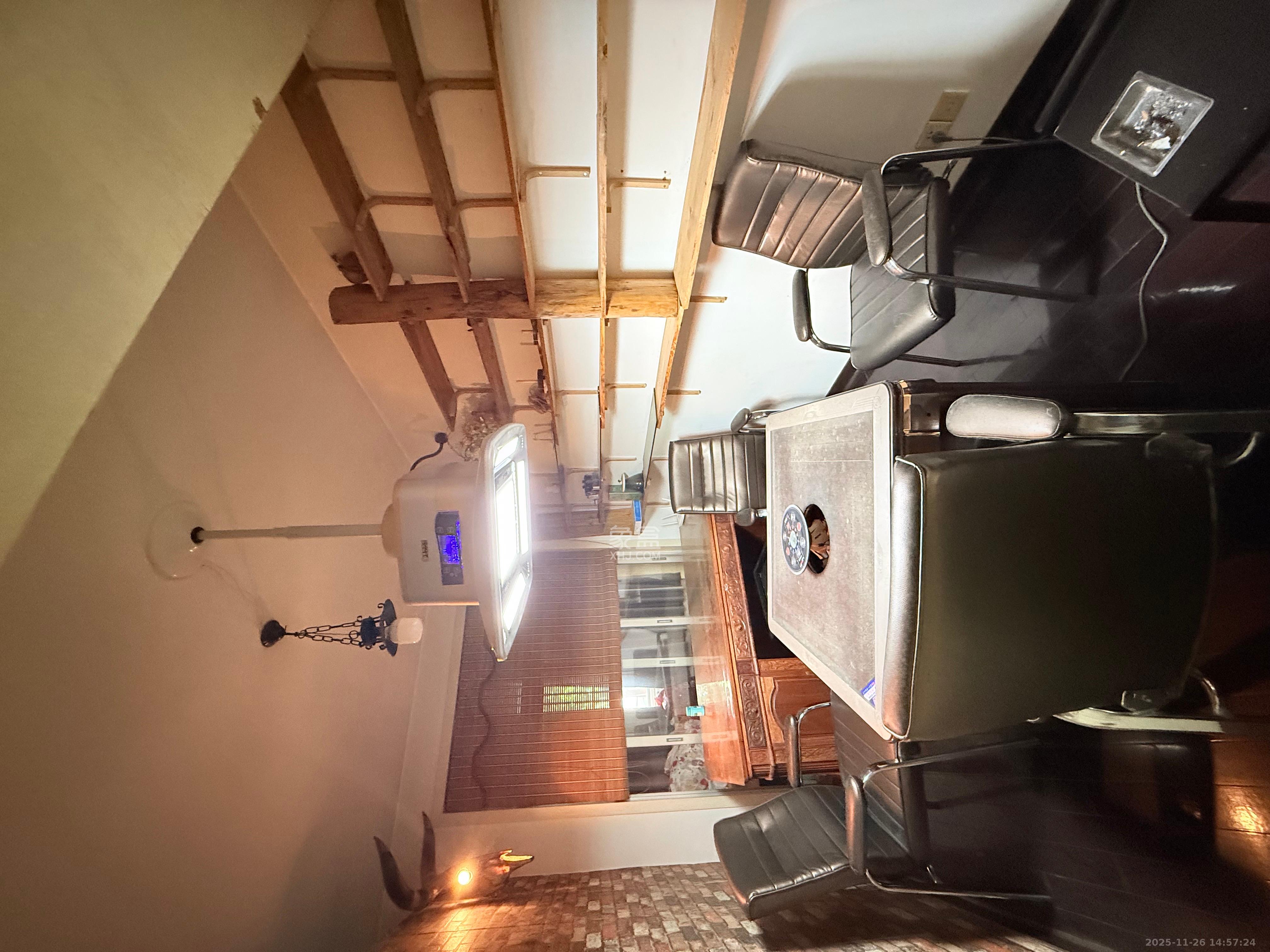 金鹰小区 3室2厅2卫 2200.0元/月 金鹰小区 3室2厅2卫 2200.0元/月室内图