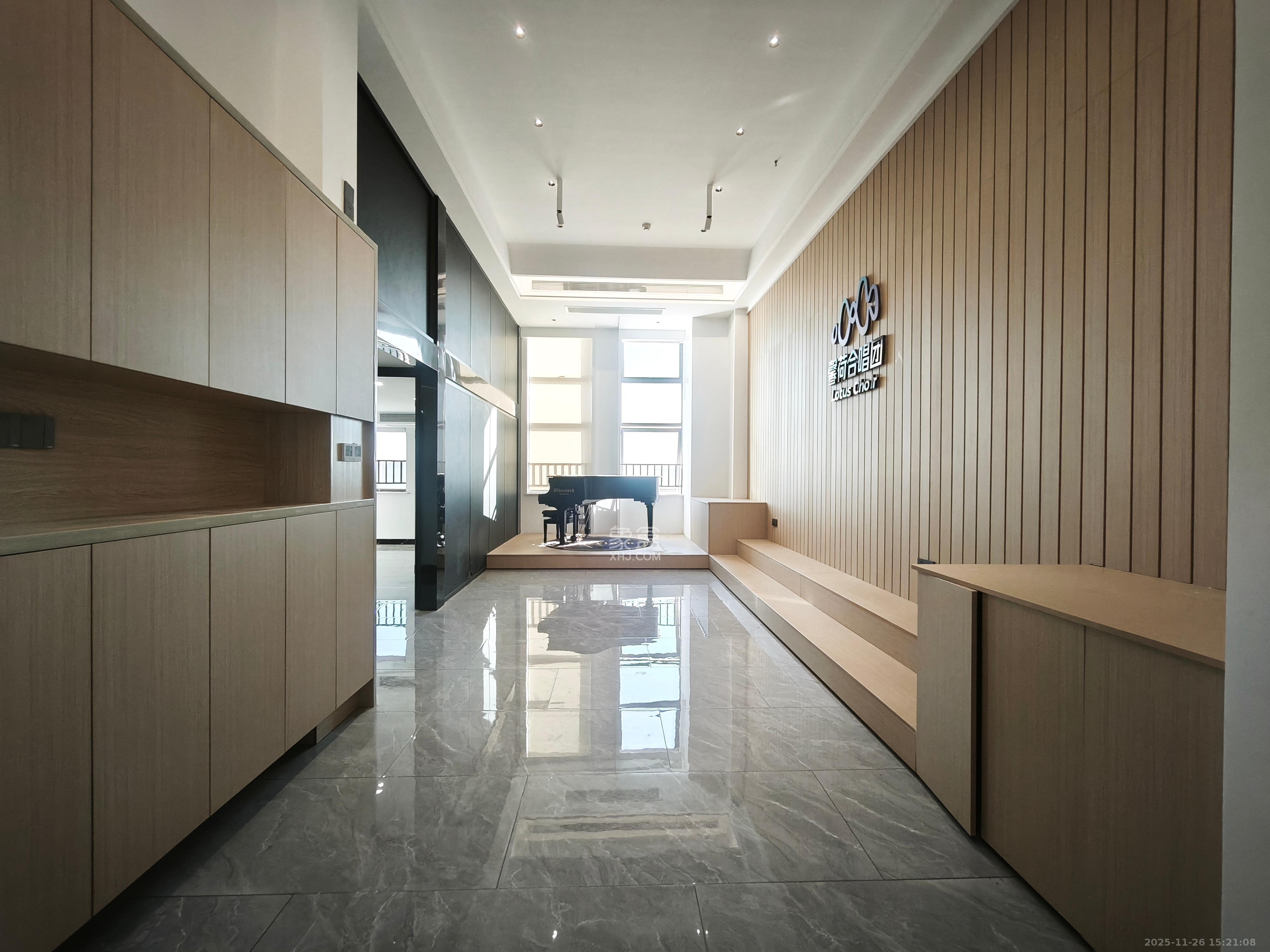 华润置地广场二期  3室1厅1卫    4800.0元/月