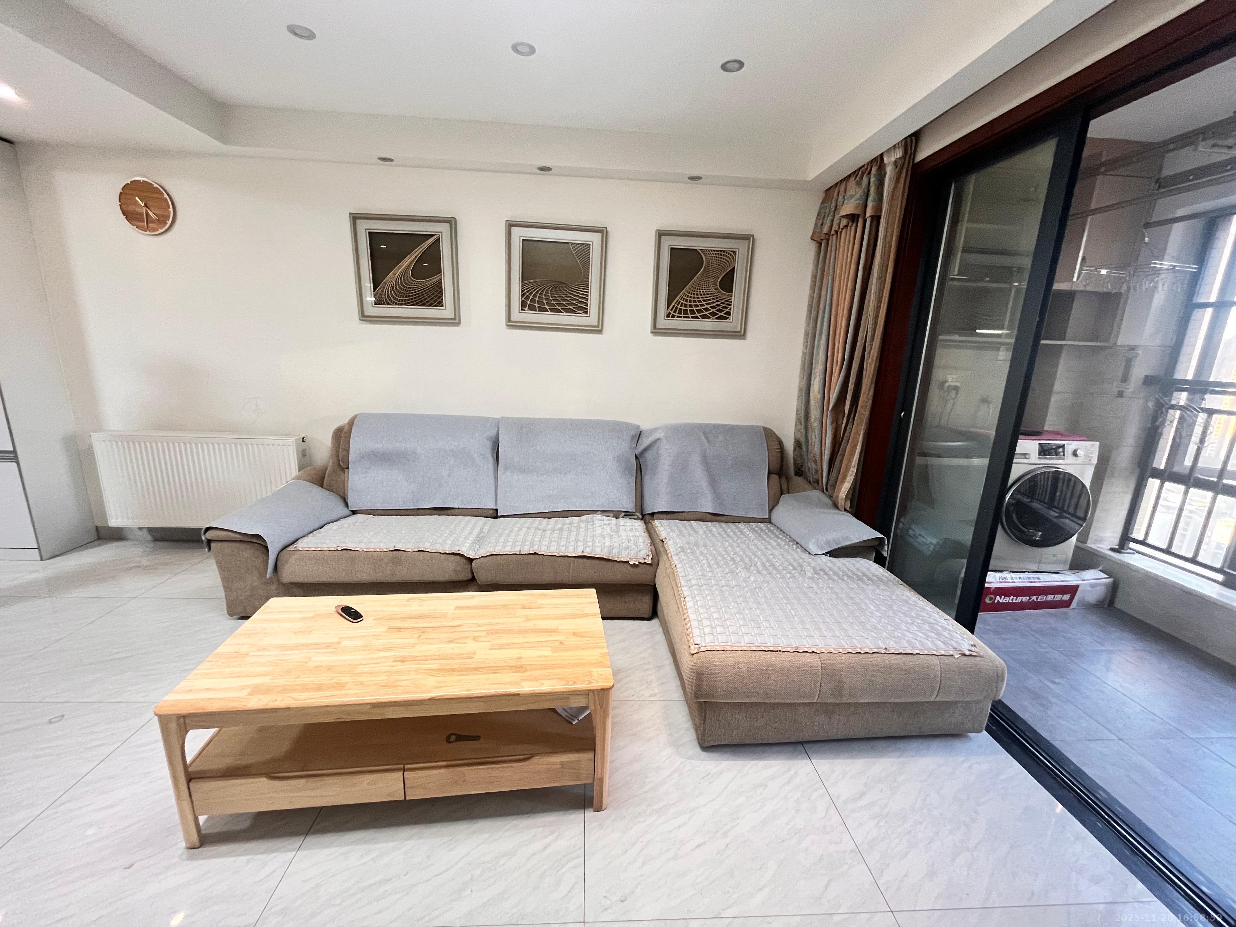 长房天翼未来城 3室2厅2卫 4500.0元/月 长房天翼未来城 3室2厅2卫 4500.0元/月室内图