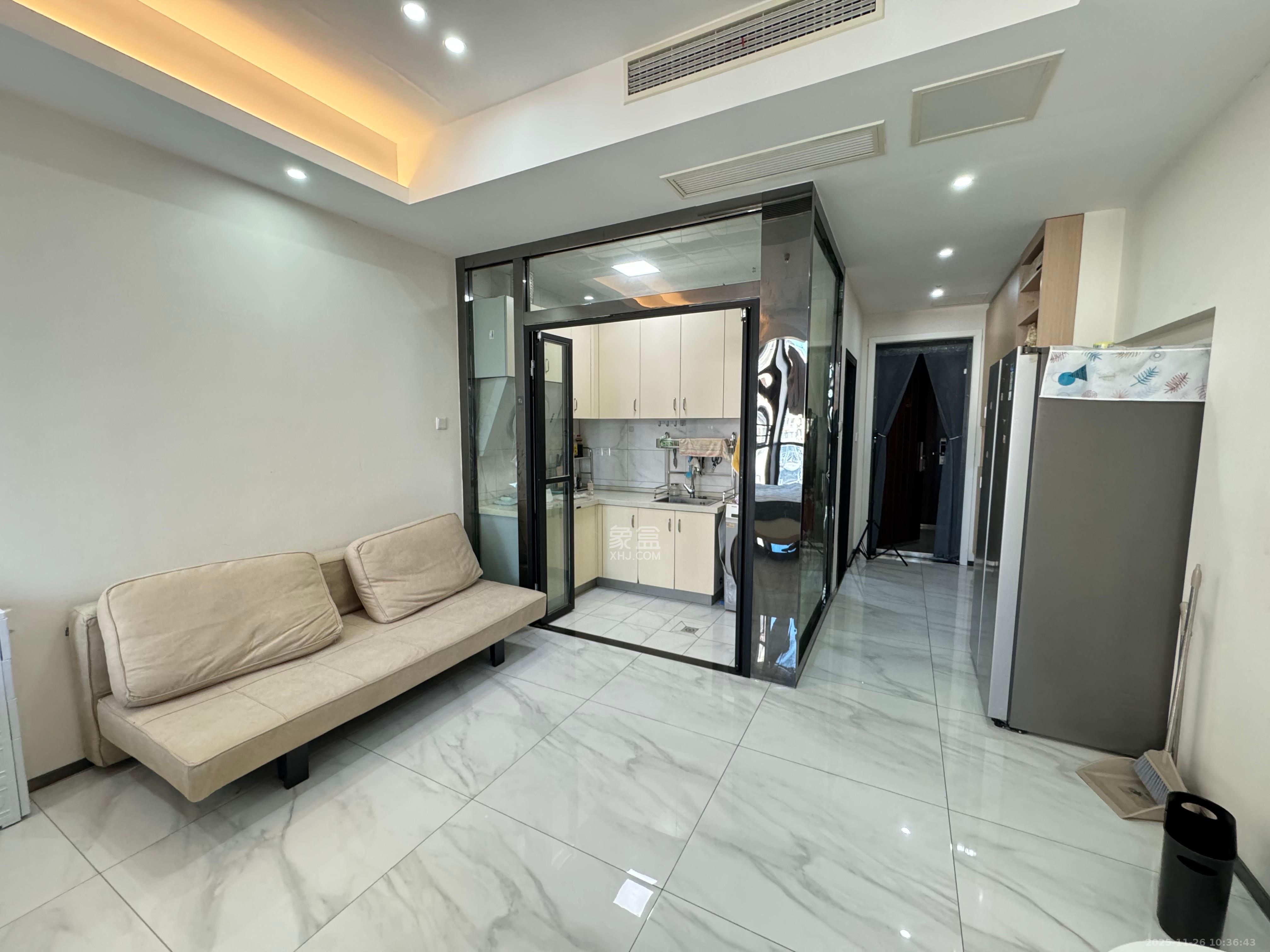 公园9号大都会 1室1厅1卫 2600.0元/月 公园9号大都会 1室1厅1卫 2600.0元/月室内图