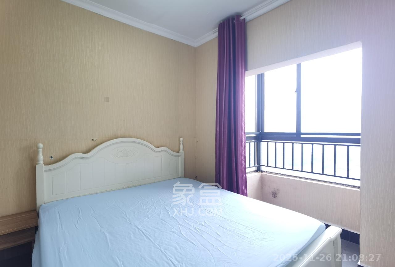 钱隆樽品(一、二、三期)  1室1厅1卫    1600.0元/月室内图