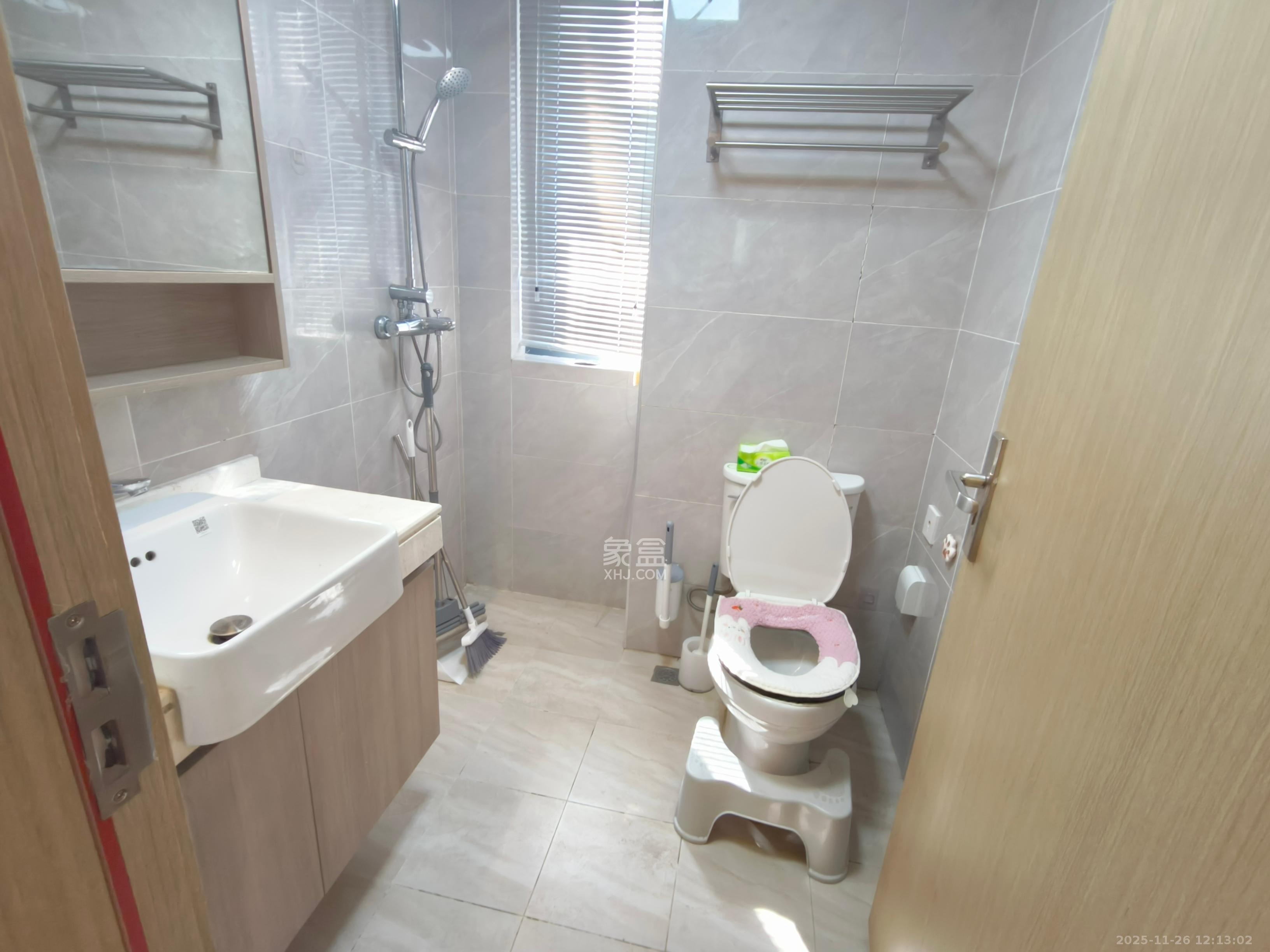 清控湖山雅居北区 3室2厅2卫 2500.0元/月 清控湖山雅居北区 3室2厅2卫 2500.0元/月室内图