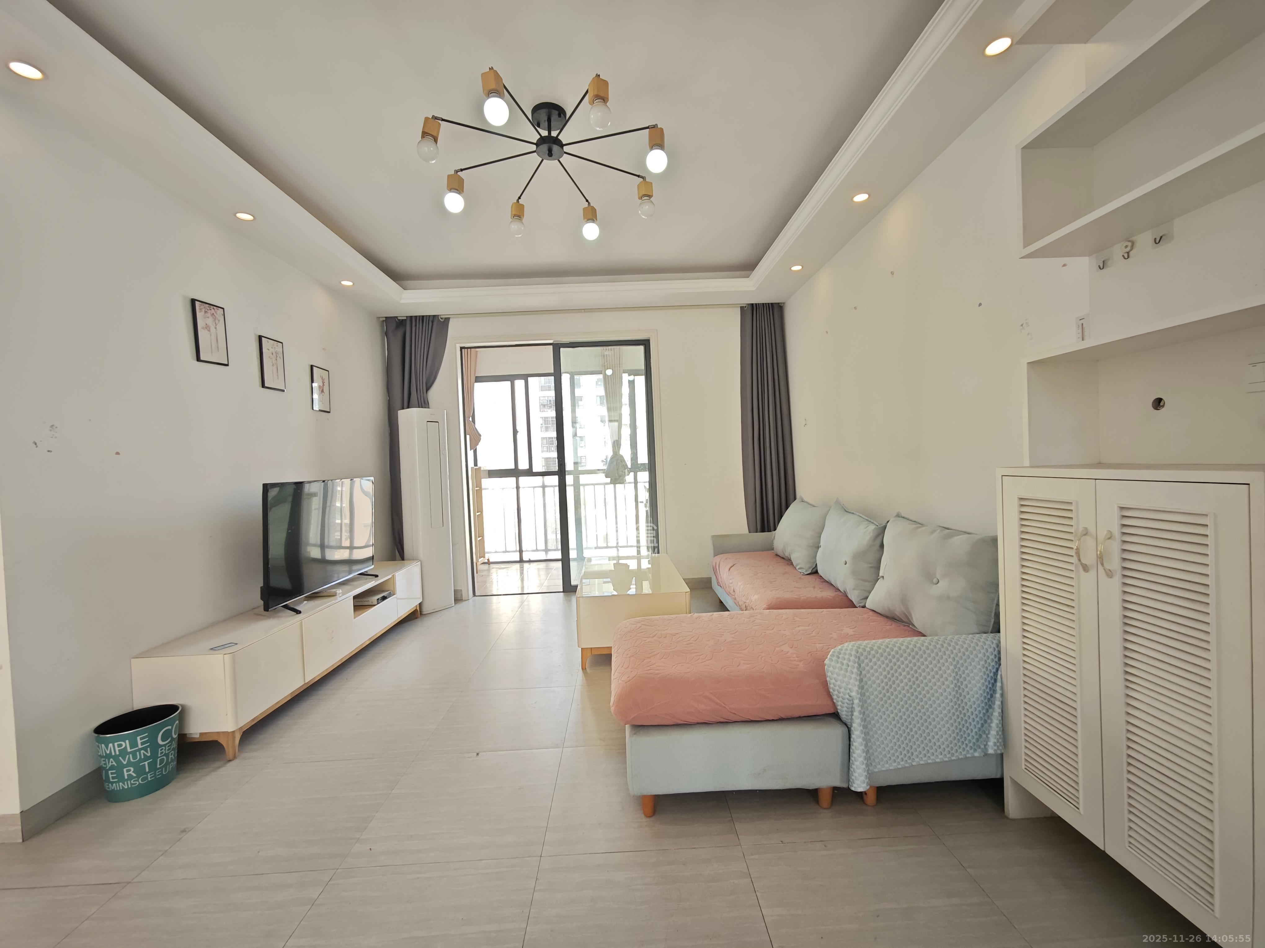 印山蓝色海岸 1室2厅1卫 1800.0元/月 印山蓝色海岸 1室2厅1卫 1800.0元/月室内图