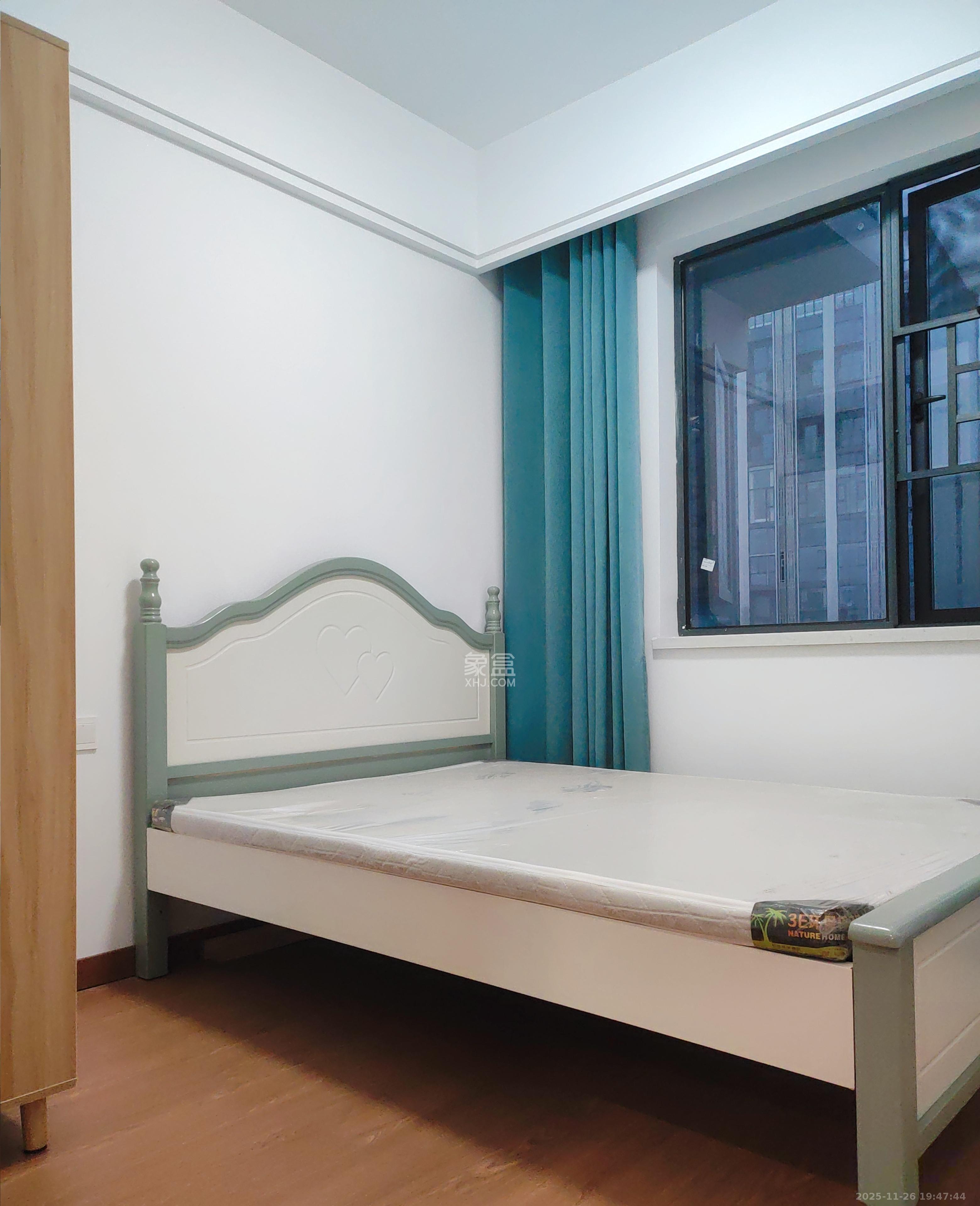 麓谷山湖郡  3室2厅2卫    2600.0元/月室内图