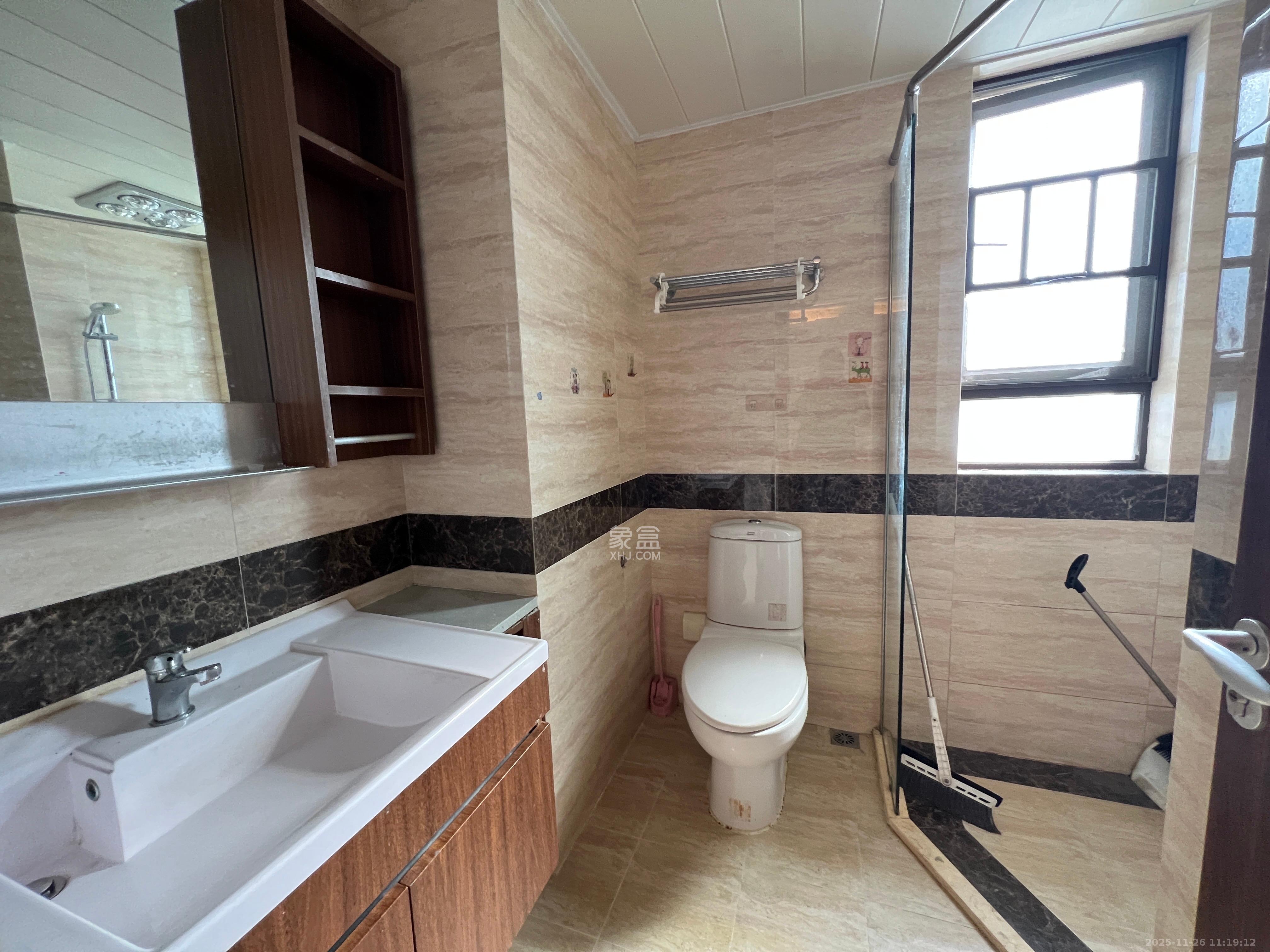 万科里梅溪郡 3室2厅1卫 3200.0元/月 万科里梅溪郡 3室2厅1卫 3200.0元/月室内图