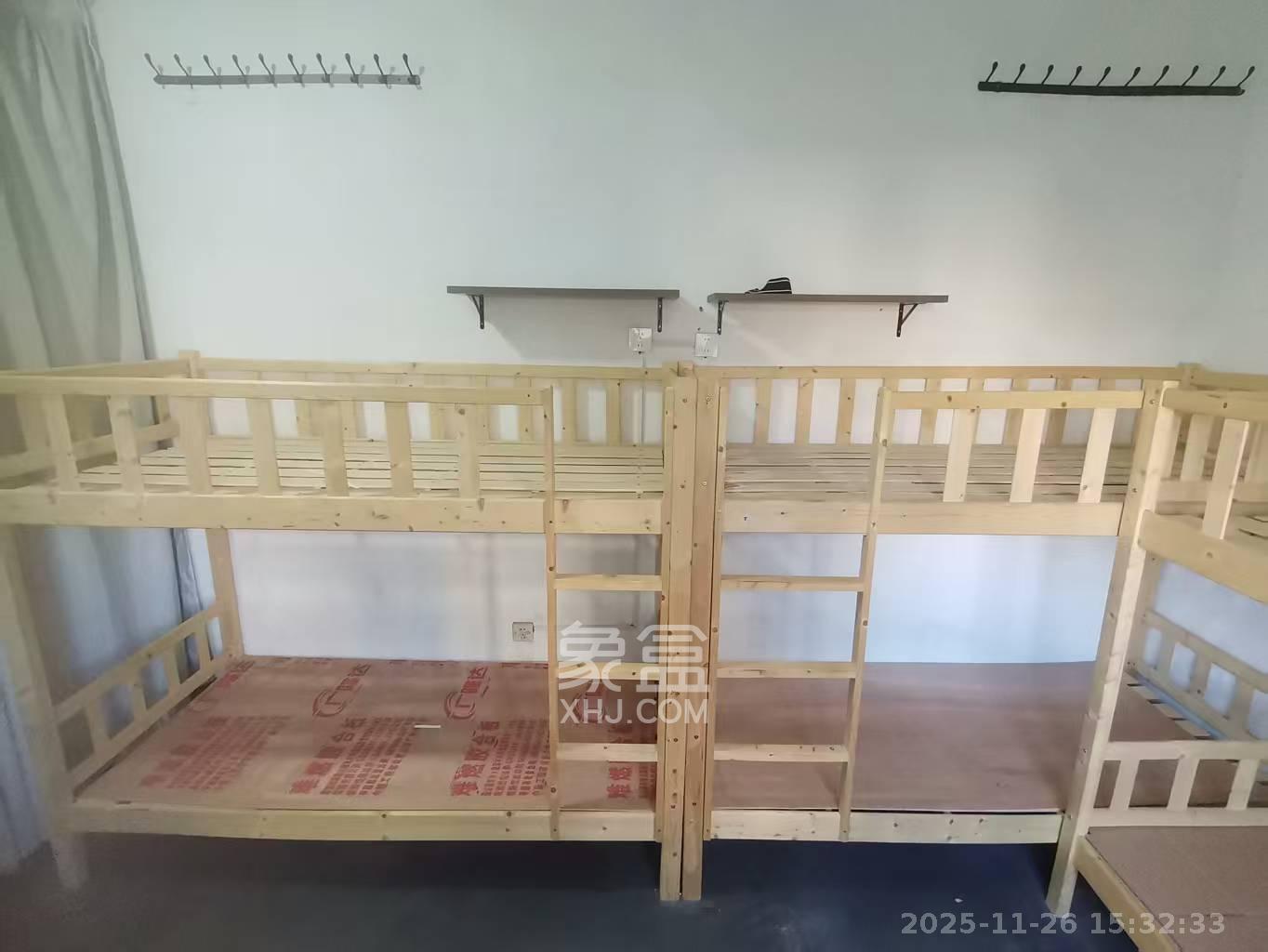 西长街散盘  1室0厅0卫    2000.0元/月