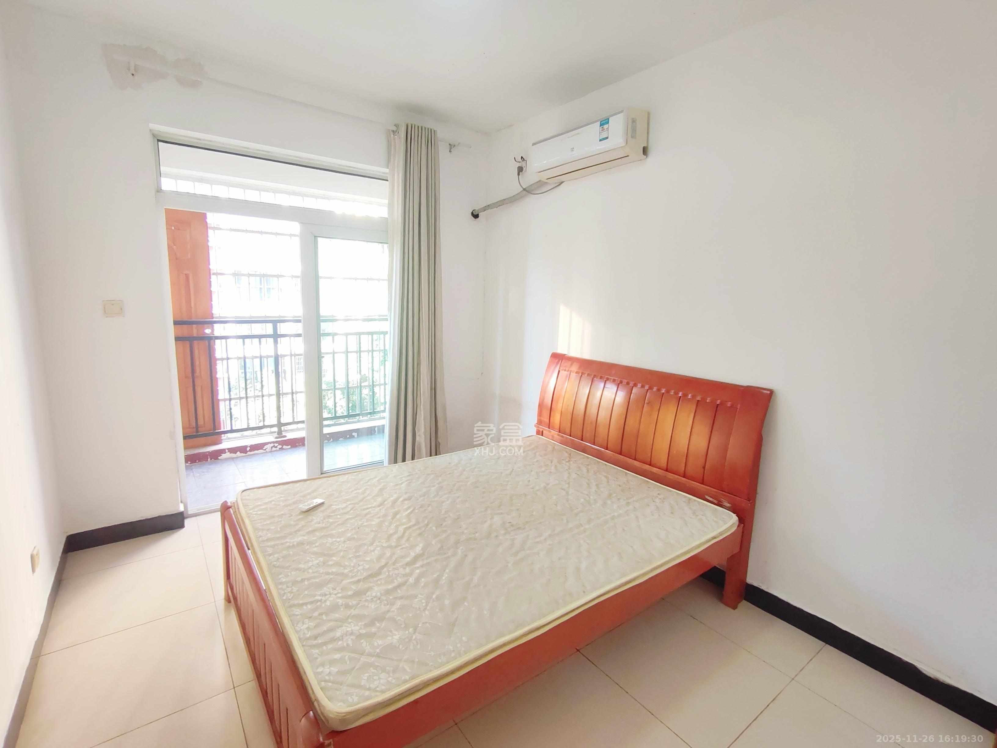 和馨园 4室2厅2卫 2800.0元/月 和馨园 4室2厅2卫 2800.0元/月室内图