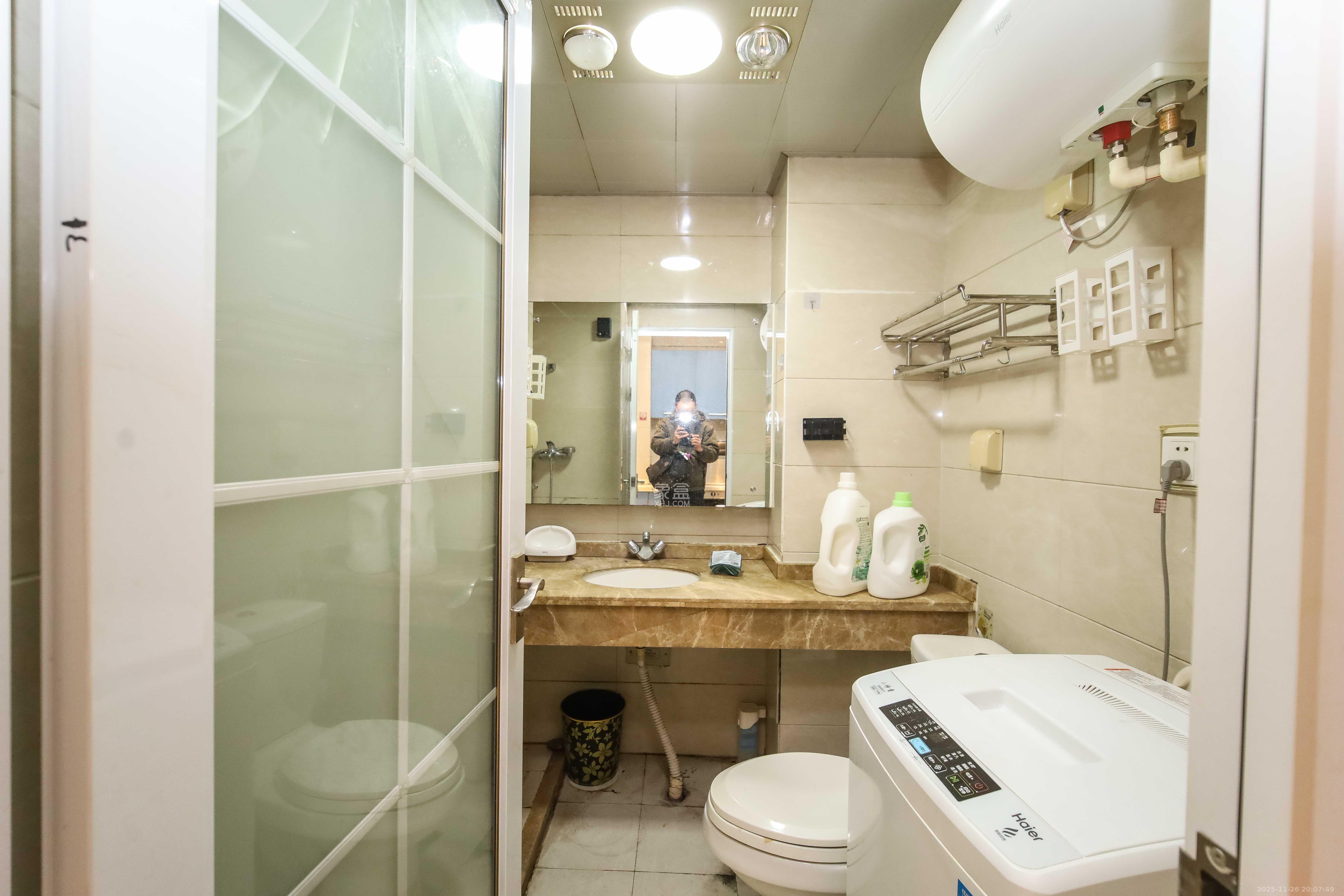 西子一间  1室1厅1卫    28.0万卫生间