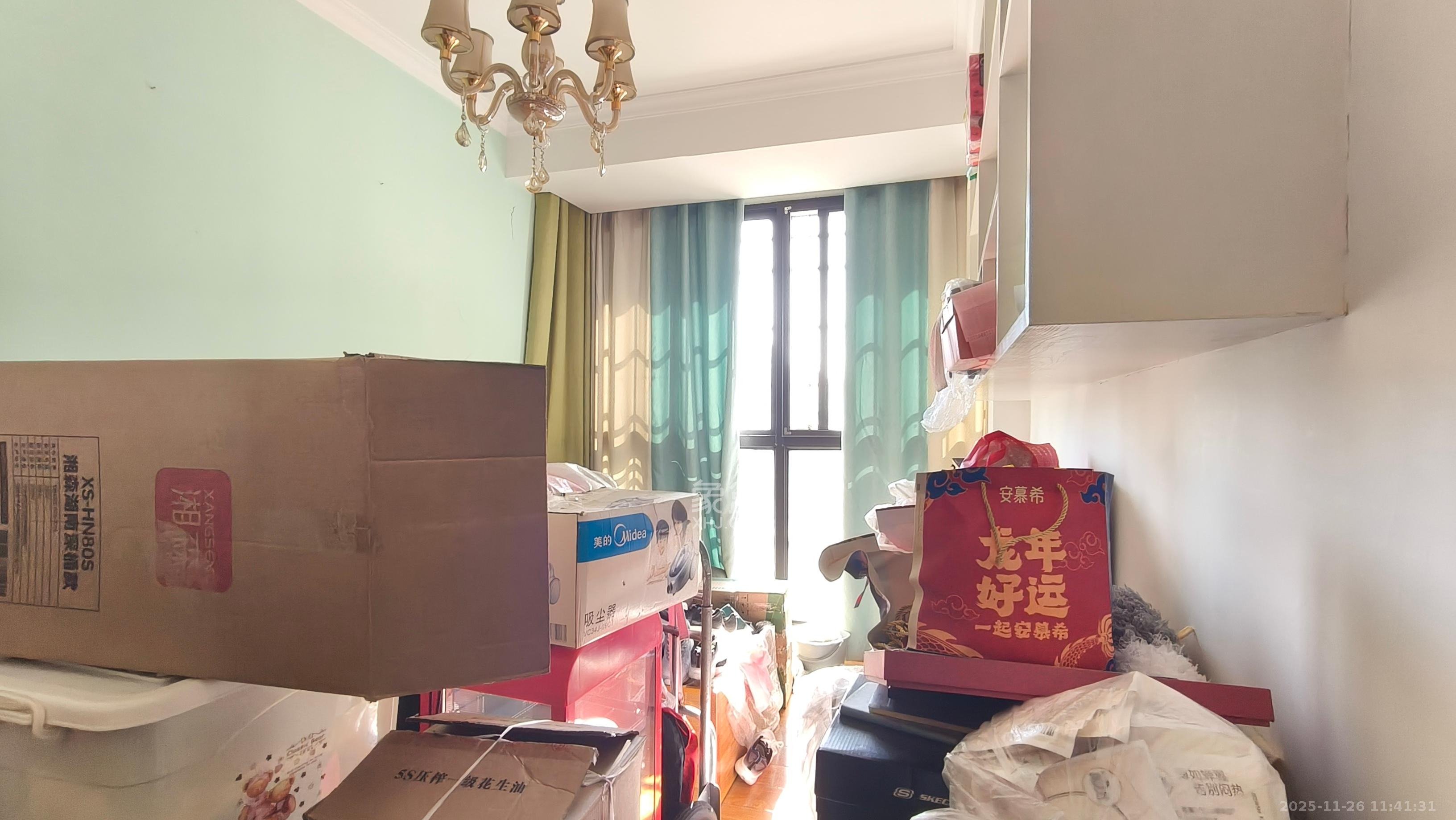 阳光丽城一期  3室2厅1卫    2600.0元/月室内图