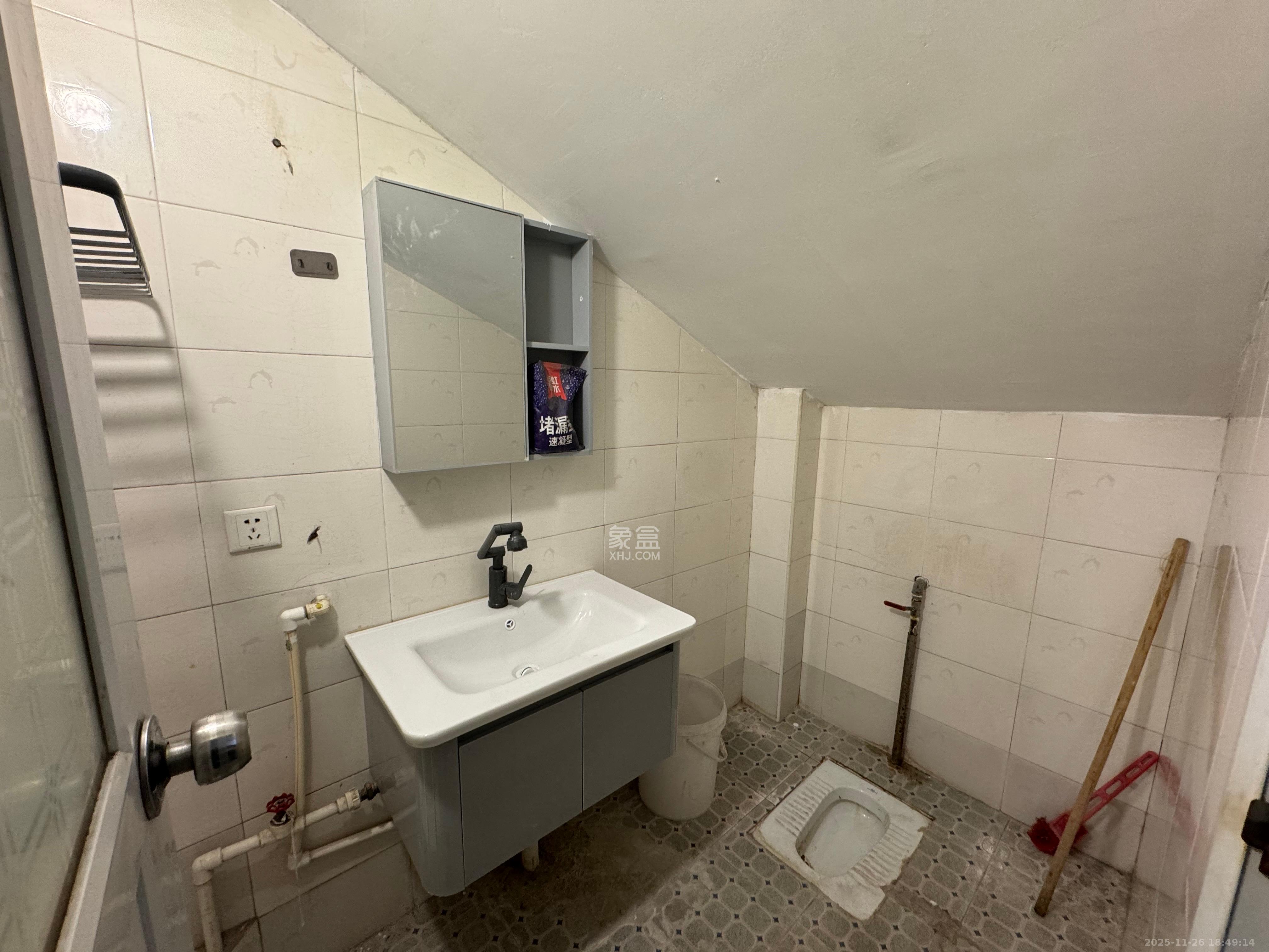 金石蓉园  3室2厅1卫    1200.0元/月室内图