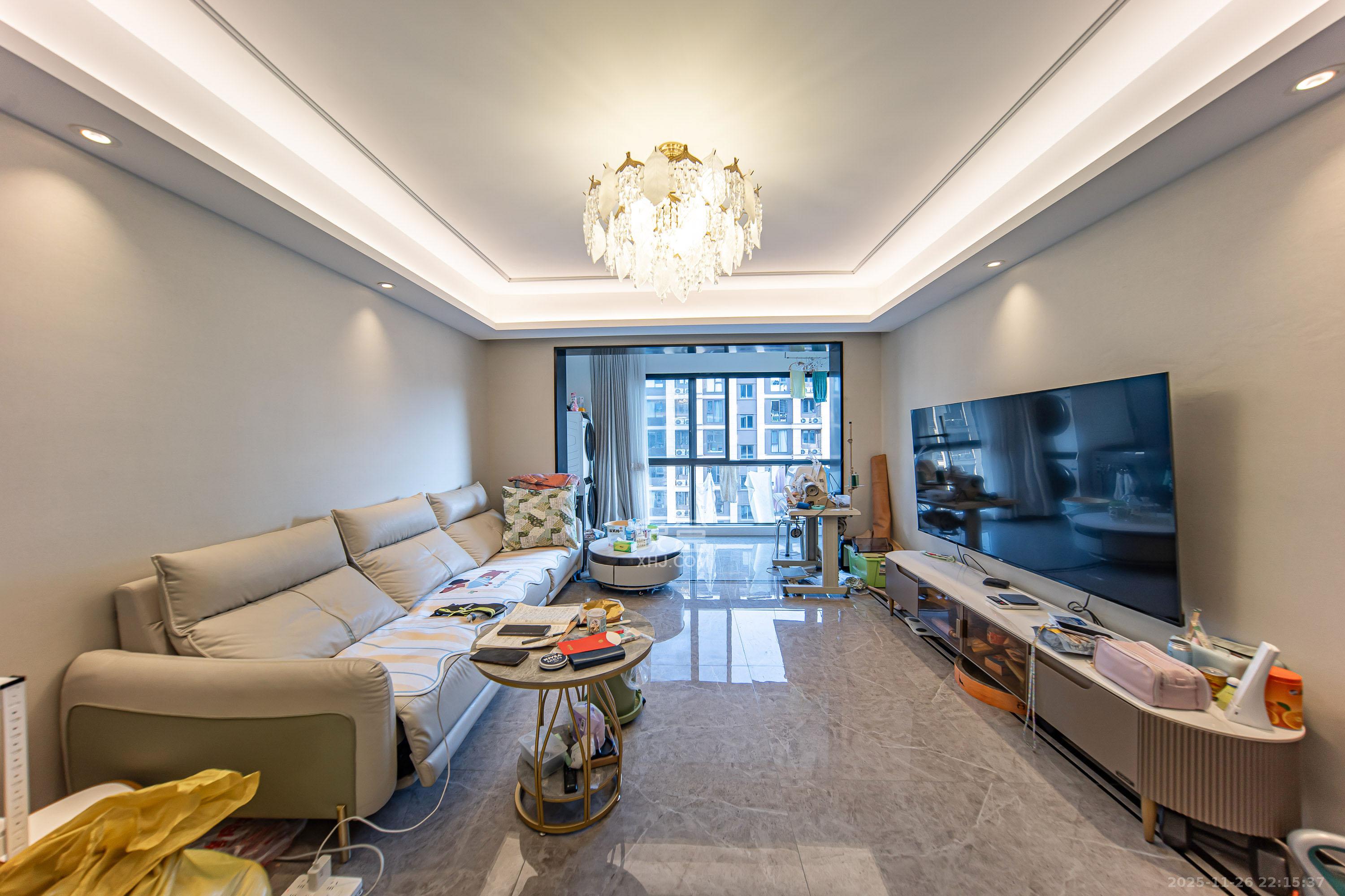 建发电建江山悦  4室2厅2卫    165.0万客厅