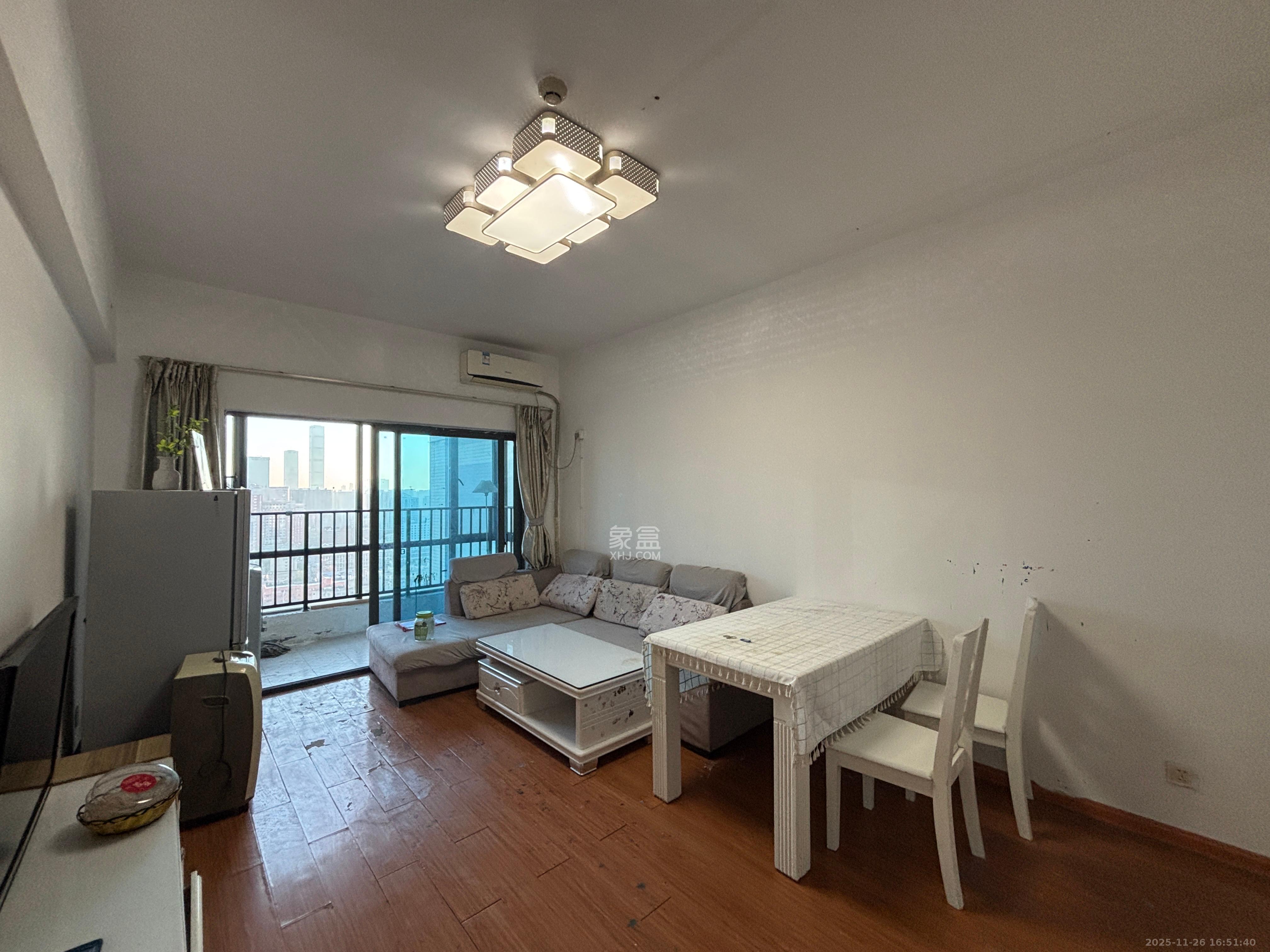 名富公寓  2室2厅1卫    2200.0元/月