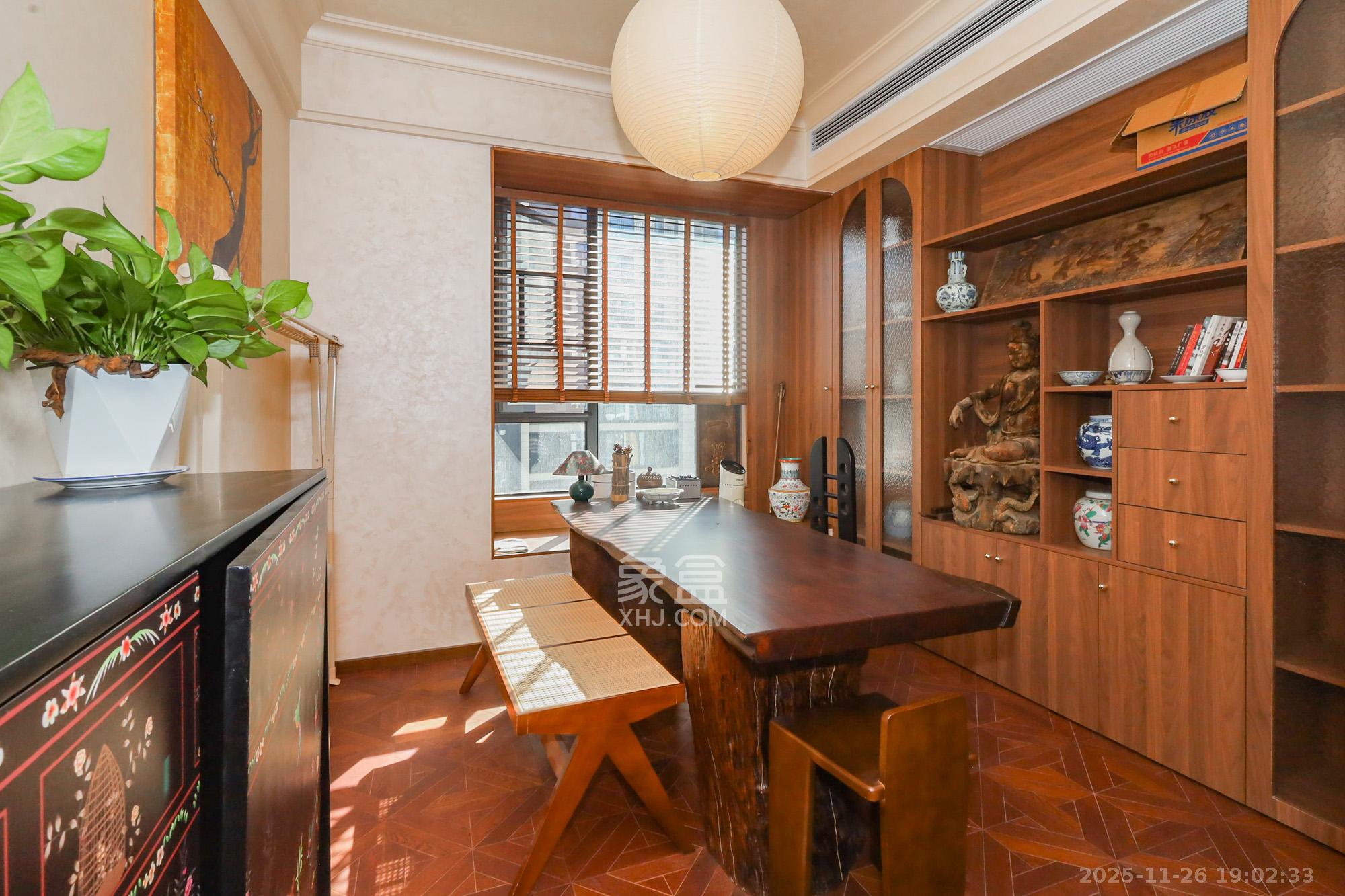 轨道中建麓江府 5室2厅3卫 350.0万 轨道中建麓江府 5室2厅3卫 350.0万其他