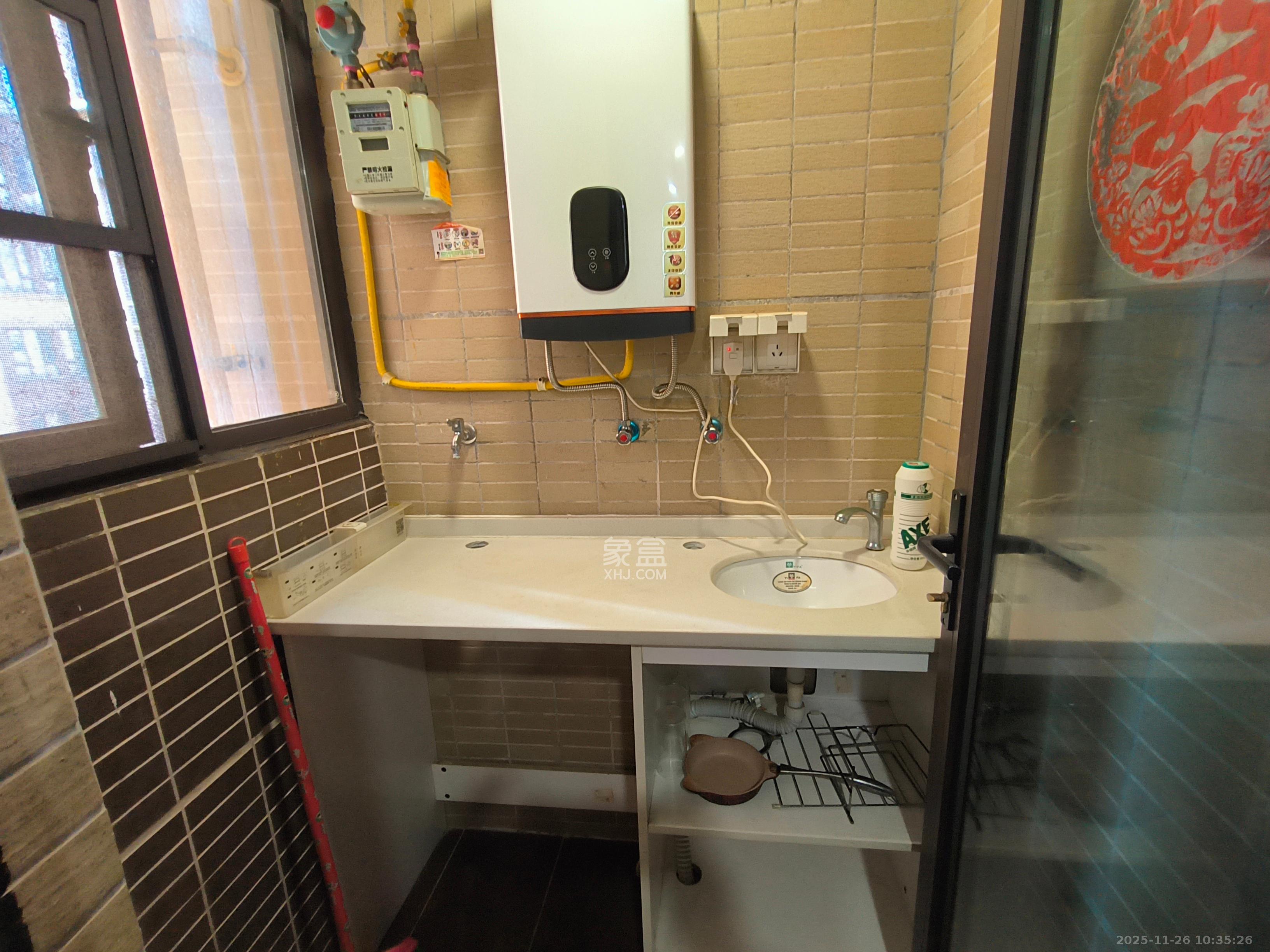 时代倾城二期 4室2厅2卫 2300.0元/月 时代倾城二期 4室2厅2卫 2300.0元/月室内图