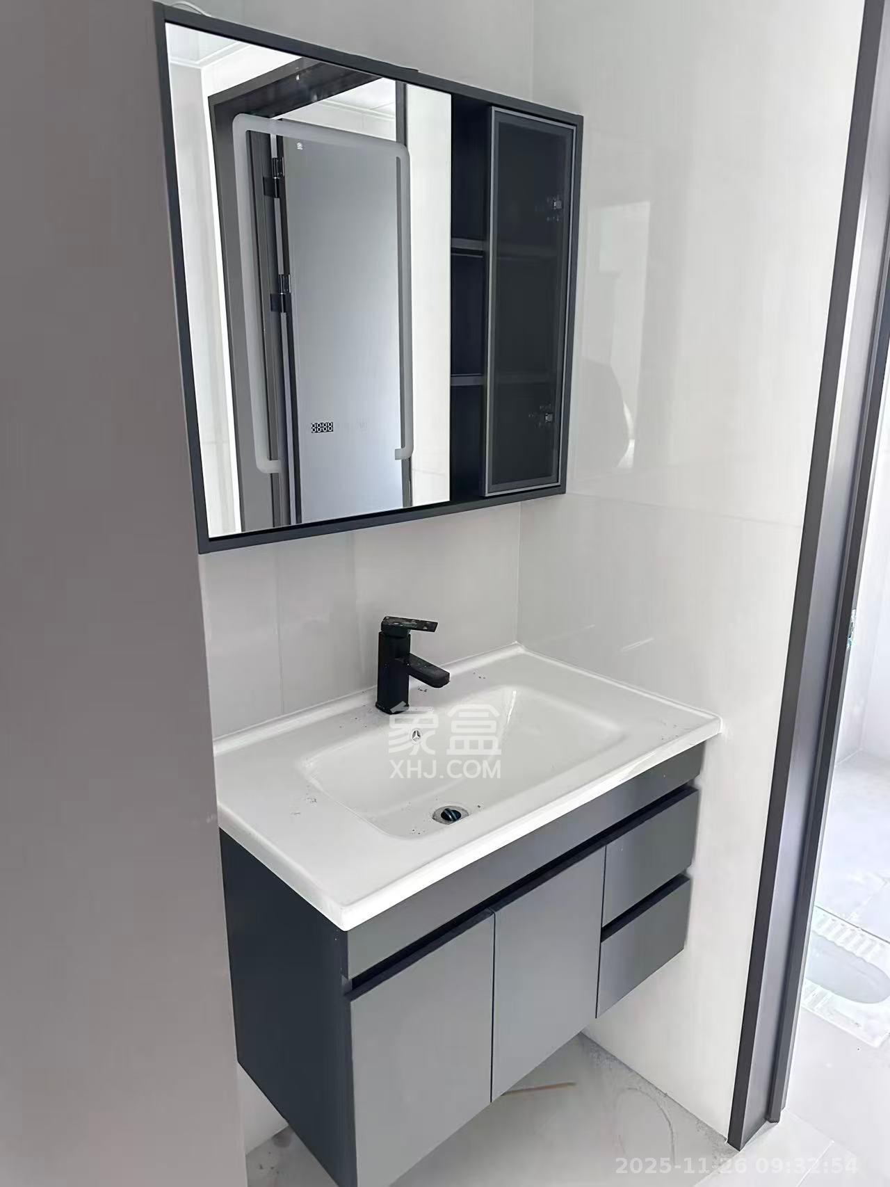 苏托佳园  3室2厅2卫    2000.0元/月室内图