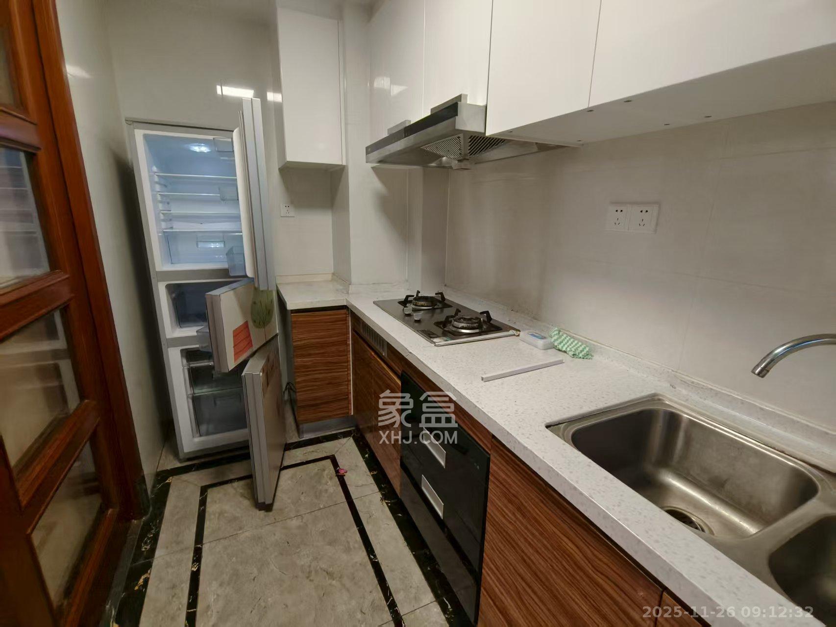 中海国际二期  3室2厅2卫    2100.0元/月室内图