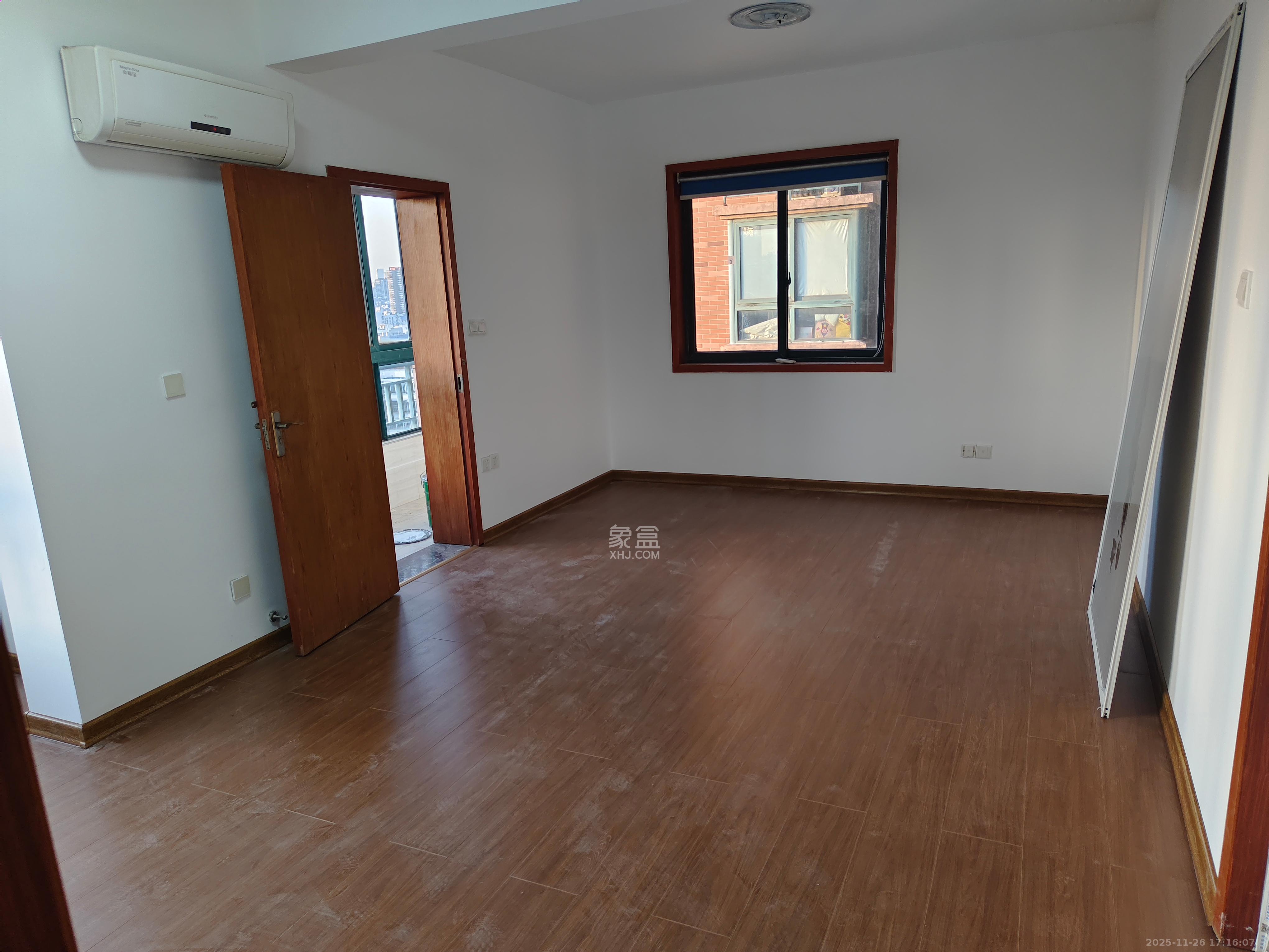 东玺门 3室2厅2卫 2800.0元/月 东玺门 3室2厅2卫 2800.0元/月室内图