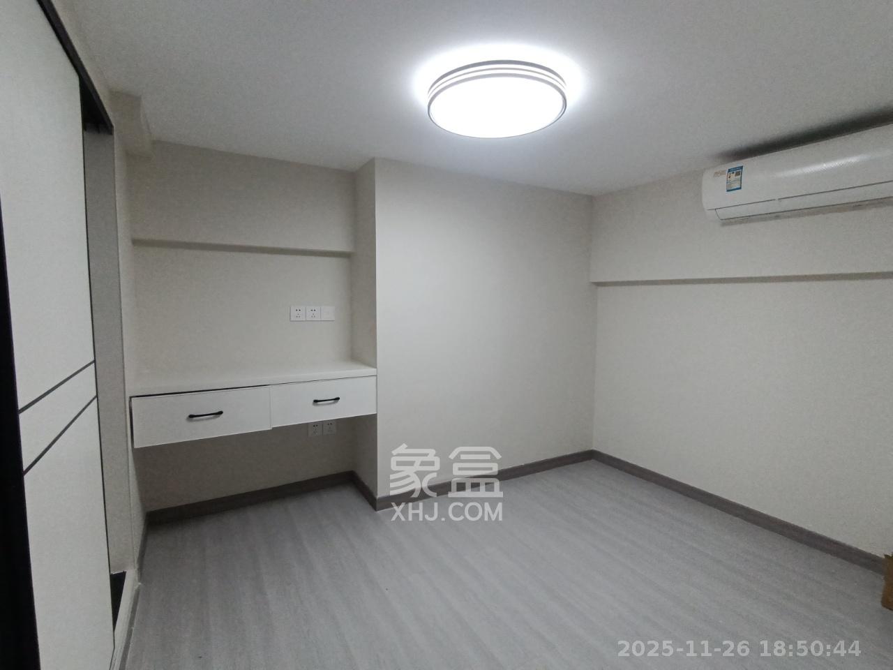 启迪协信中心  2室1厅1卫    3000.0元/月室内图