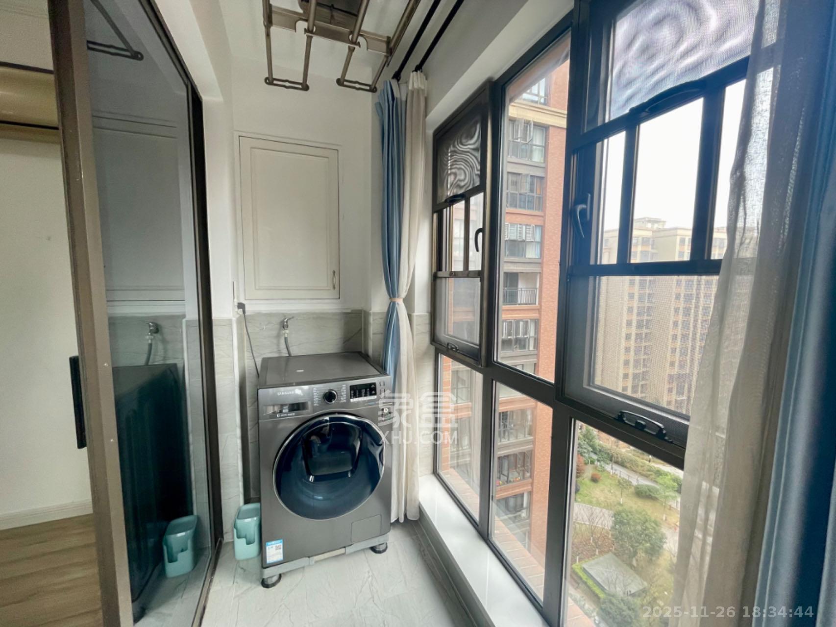 润屋美院 4室2厅2卫 3700.0元/月 润屋美院 4室2厅2卫 3700.0元/月室内图