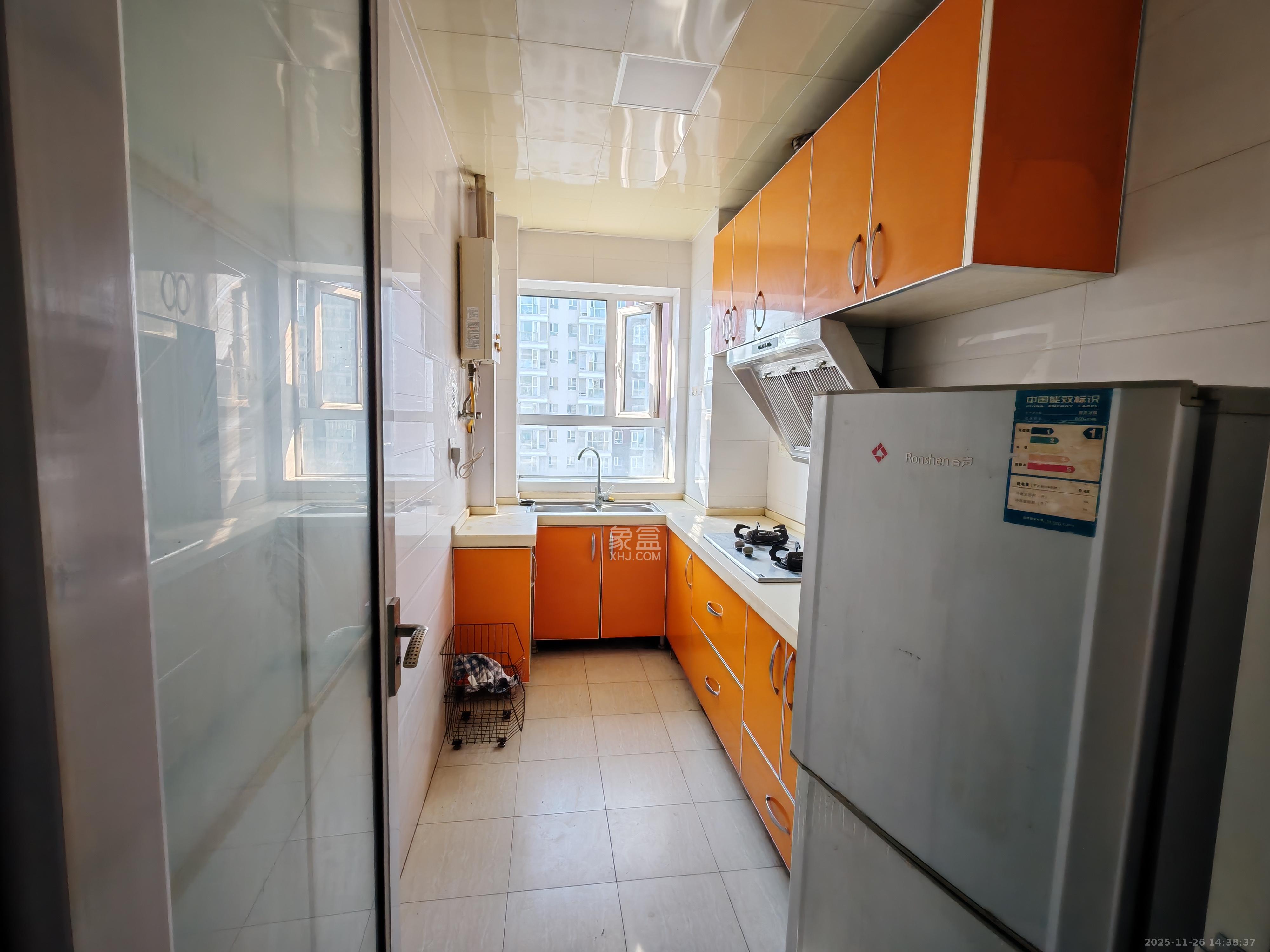 左岸右岸 1室1厅1卫 1600.0元/月 左岸右岸 1室1厅1卫 1600.0元/月室内图