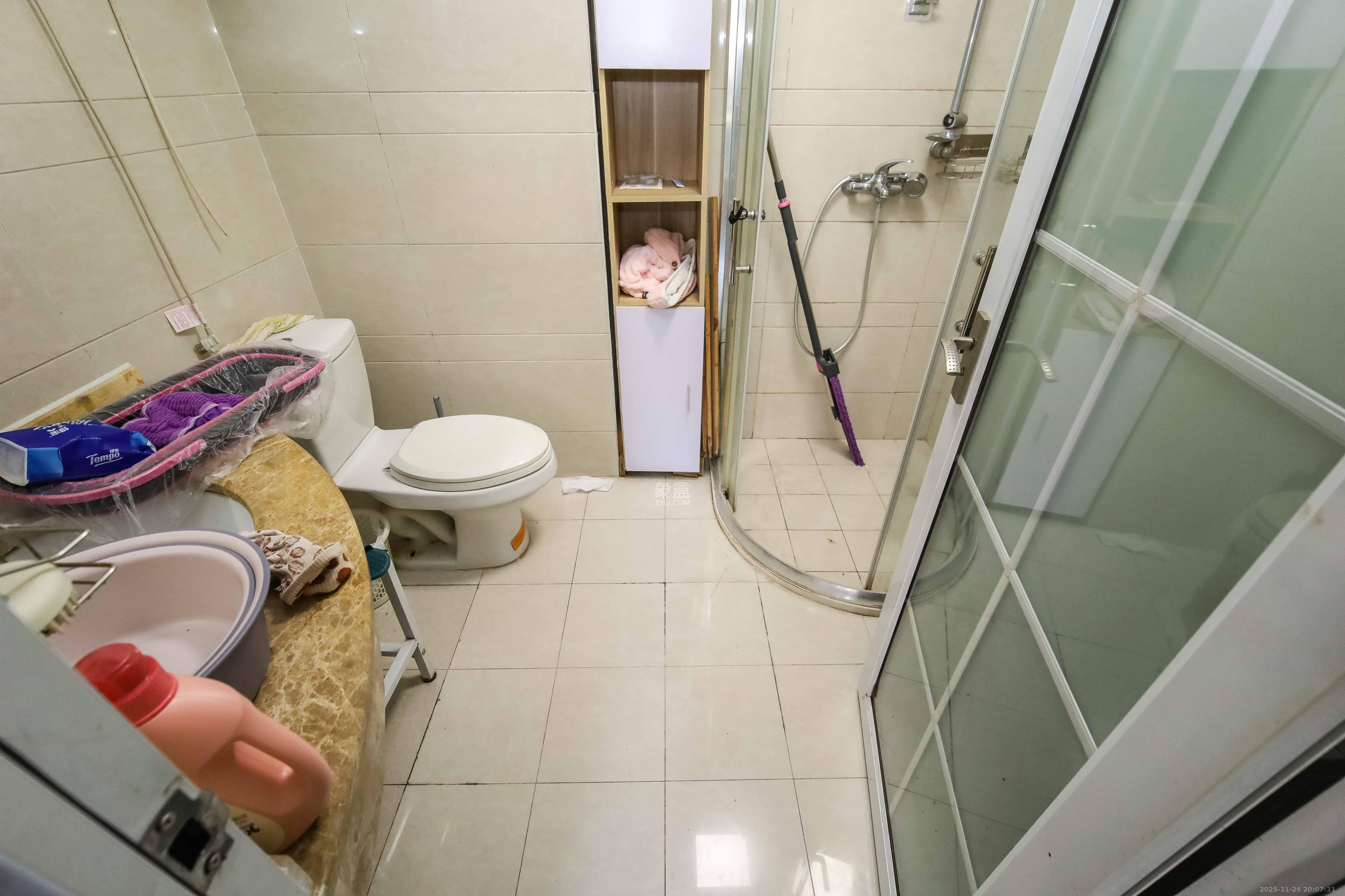 西子一间 1室1厅1卫 50.0万 西子一间 1室1厅1卫 50.0万卫生间