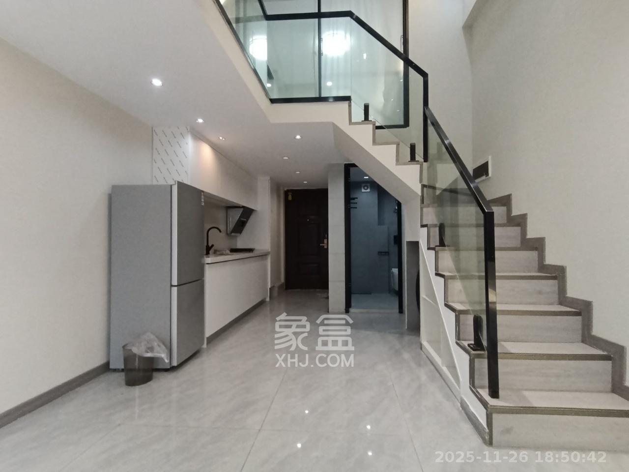 启迪协信中心  2室1厅1卫    3000.0元/月室内图