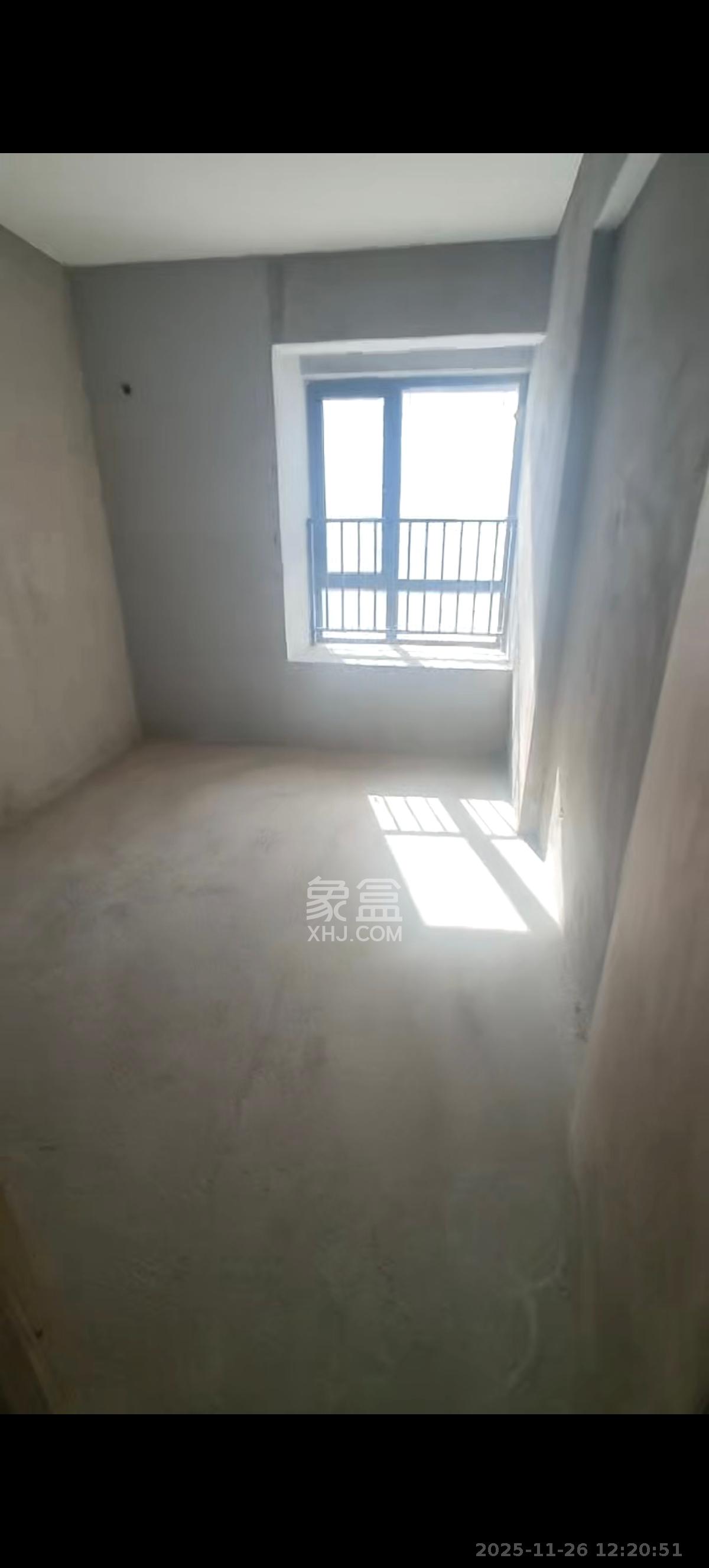 玺宇悦城国际 3室2厅2卫 39.8万 玺宇悦城国际 3室2厅2卫 39.8万客厅