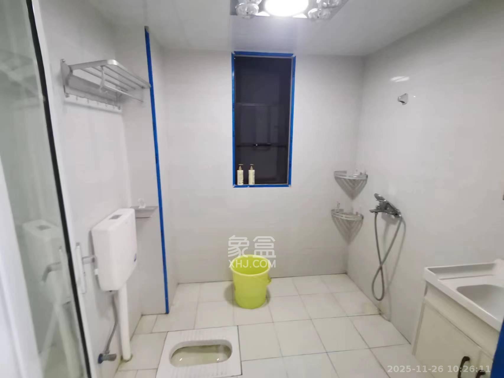 新城国际花都 2室2厅1卫 1500.0元/月 新城国际花都 2室2厅1卫 1500.0元/月室内图