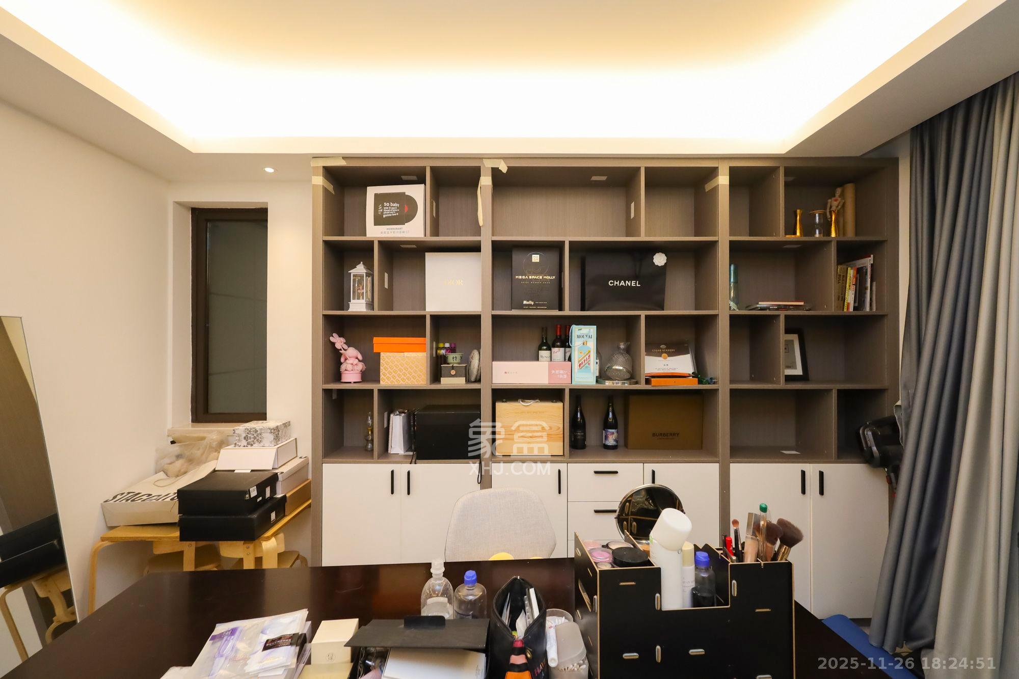 龙湖铂金中心（龙湖春江郦城）  3室2厅2卫    4800.0元/月室内图