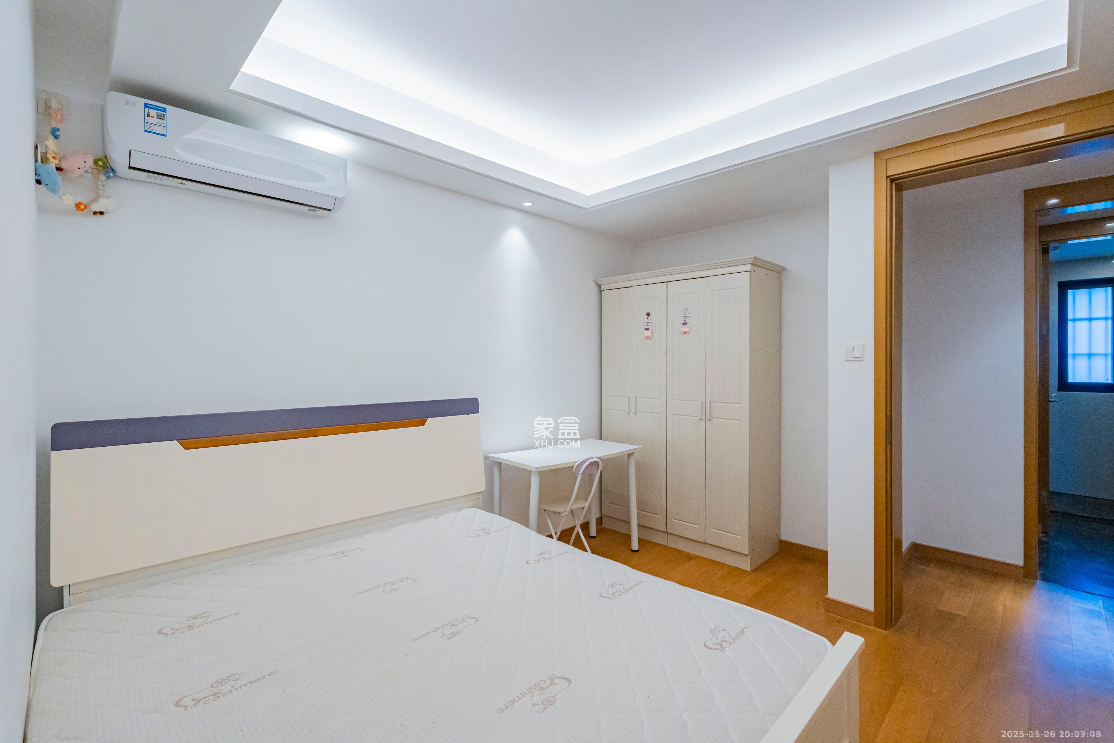 新力紫园 2室2厅1卫 2600.0元/月 新力紫园 2室2厅1卫 2600.0元/月室内图