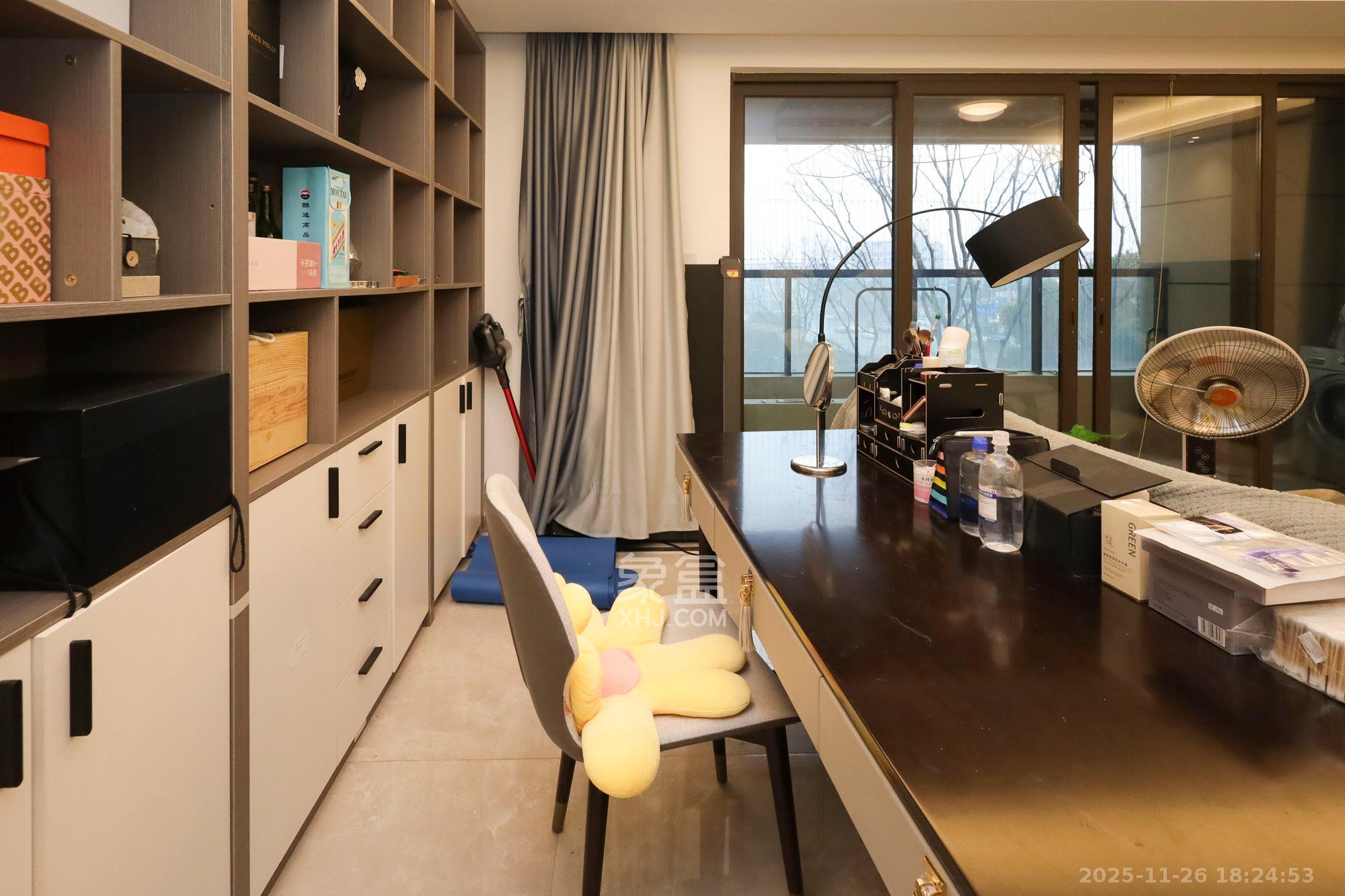 龙湖铂金中心（龙湖春江郦城）  3室2厅2卫    4800.0元/月室内图