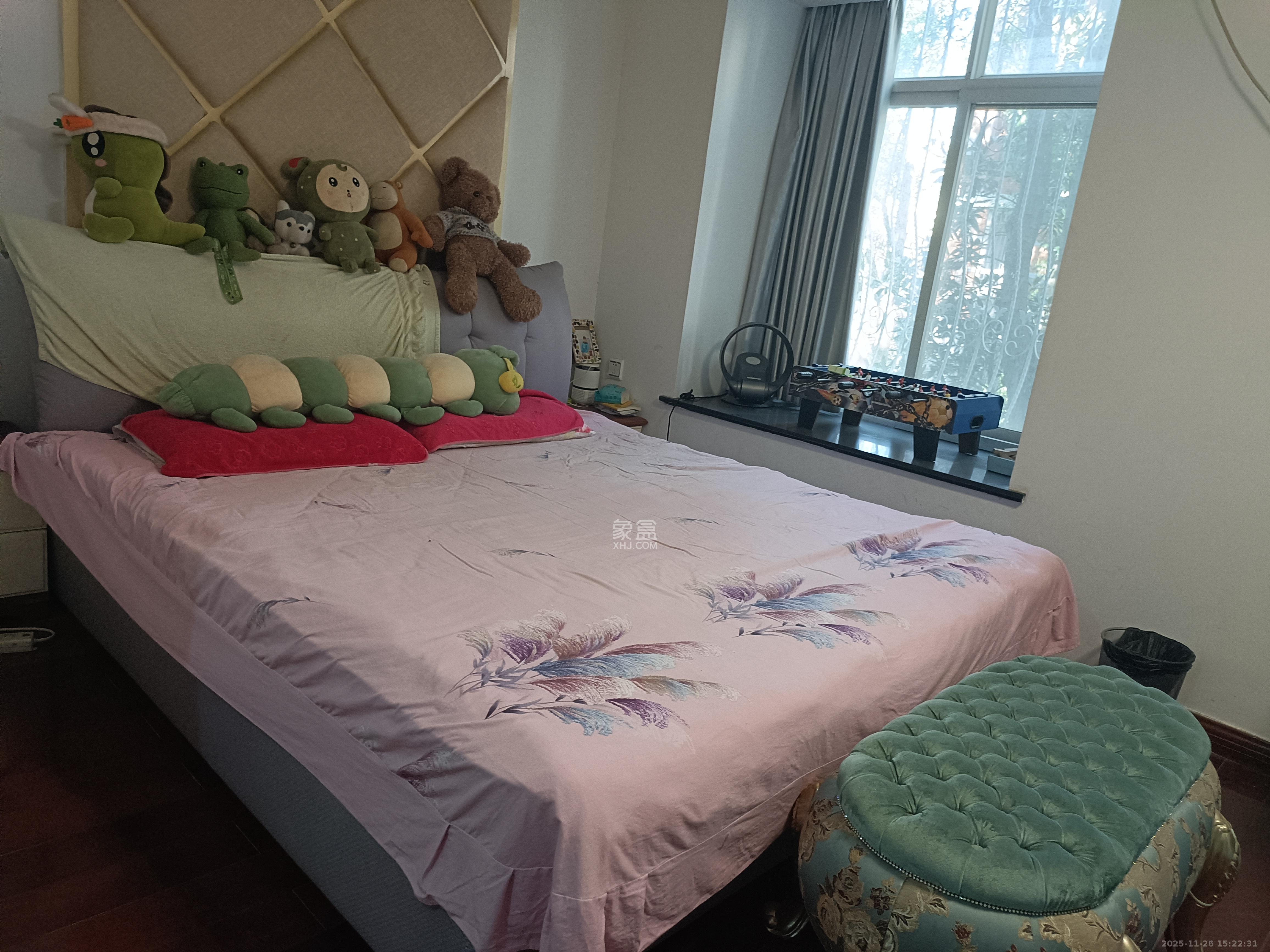 山水人家一二期 3室2厅3卫 3000.0元/月 山水人家一二期 3室2厅3卫 3000.0元/月室内图