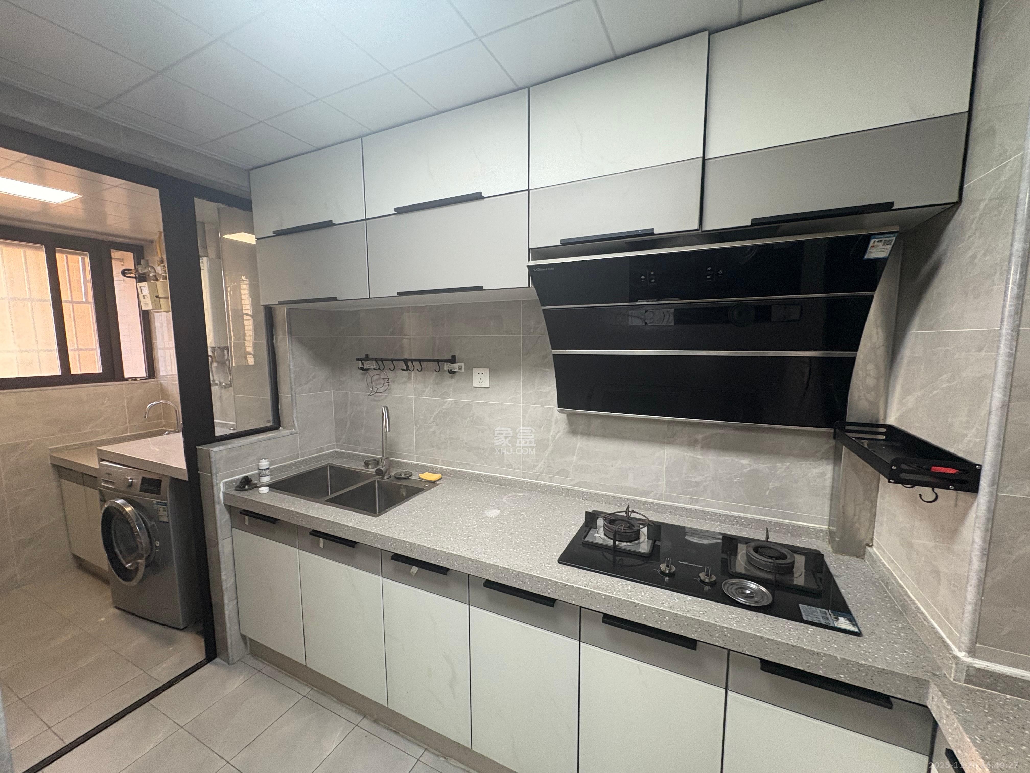 时代倾城三期  2室2厅1卫    2000.0元/月室内图