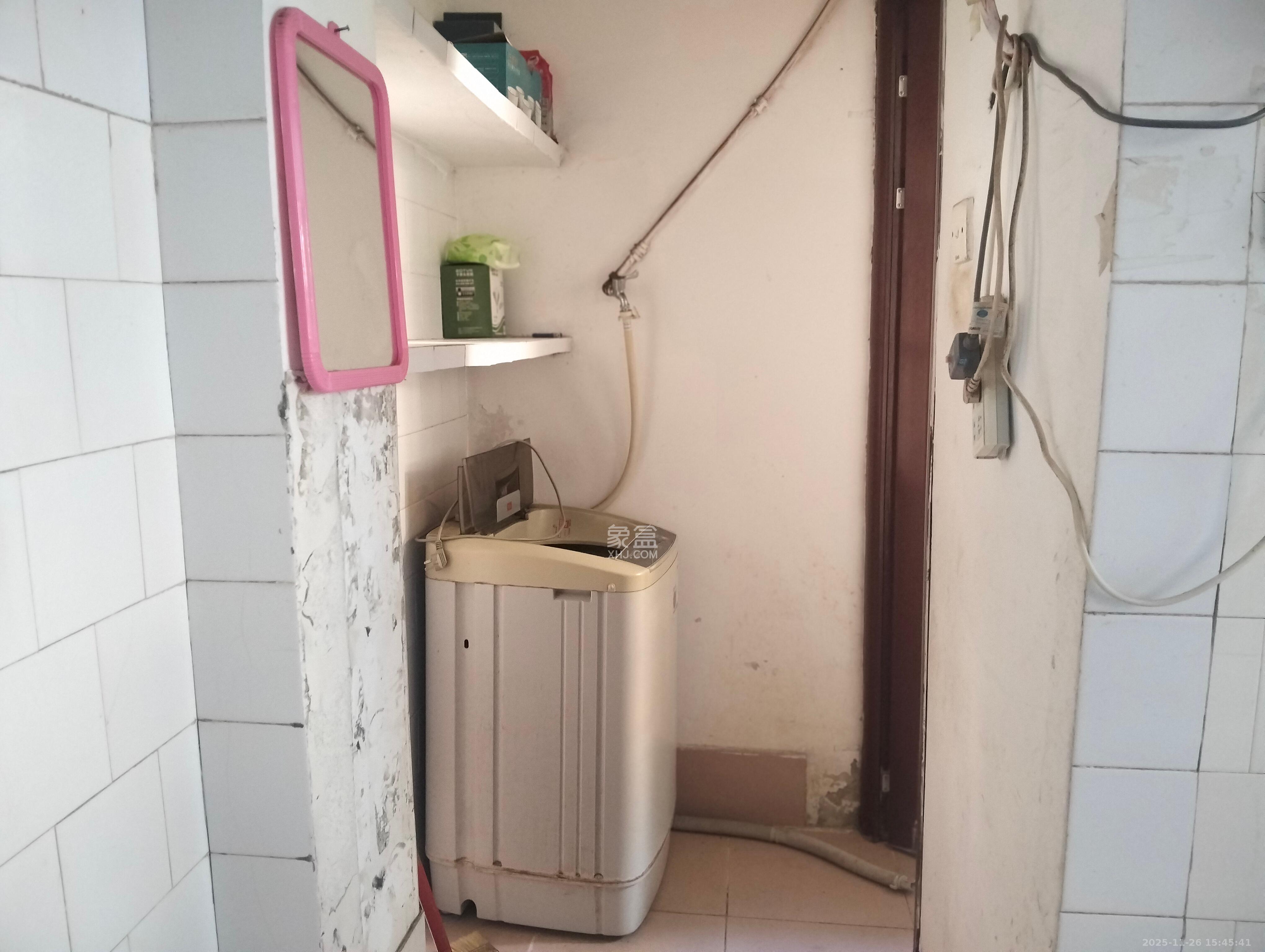 中铁五局宿舍(洞井铺) 2室1厅1卫 1100.0元/月 中铁五局宿舍(洞井铺) 2室1厅1卫 1100.0元/月室内图