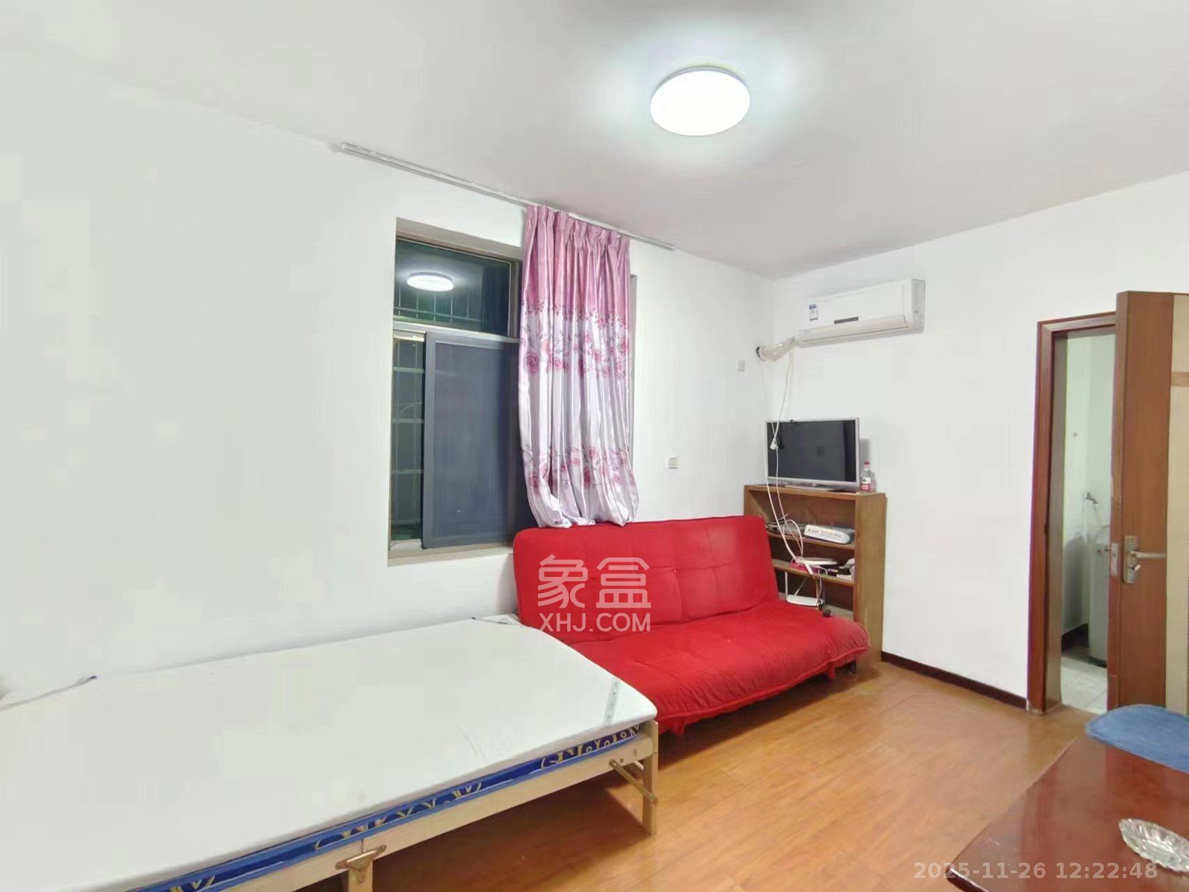 湘仪家园 4室2厅1卫 2000.0元/月 湘仪家园 4室2厅1卫 2000.0元/月室内图