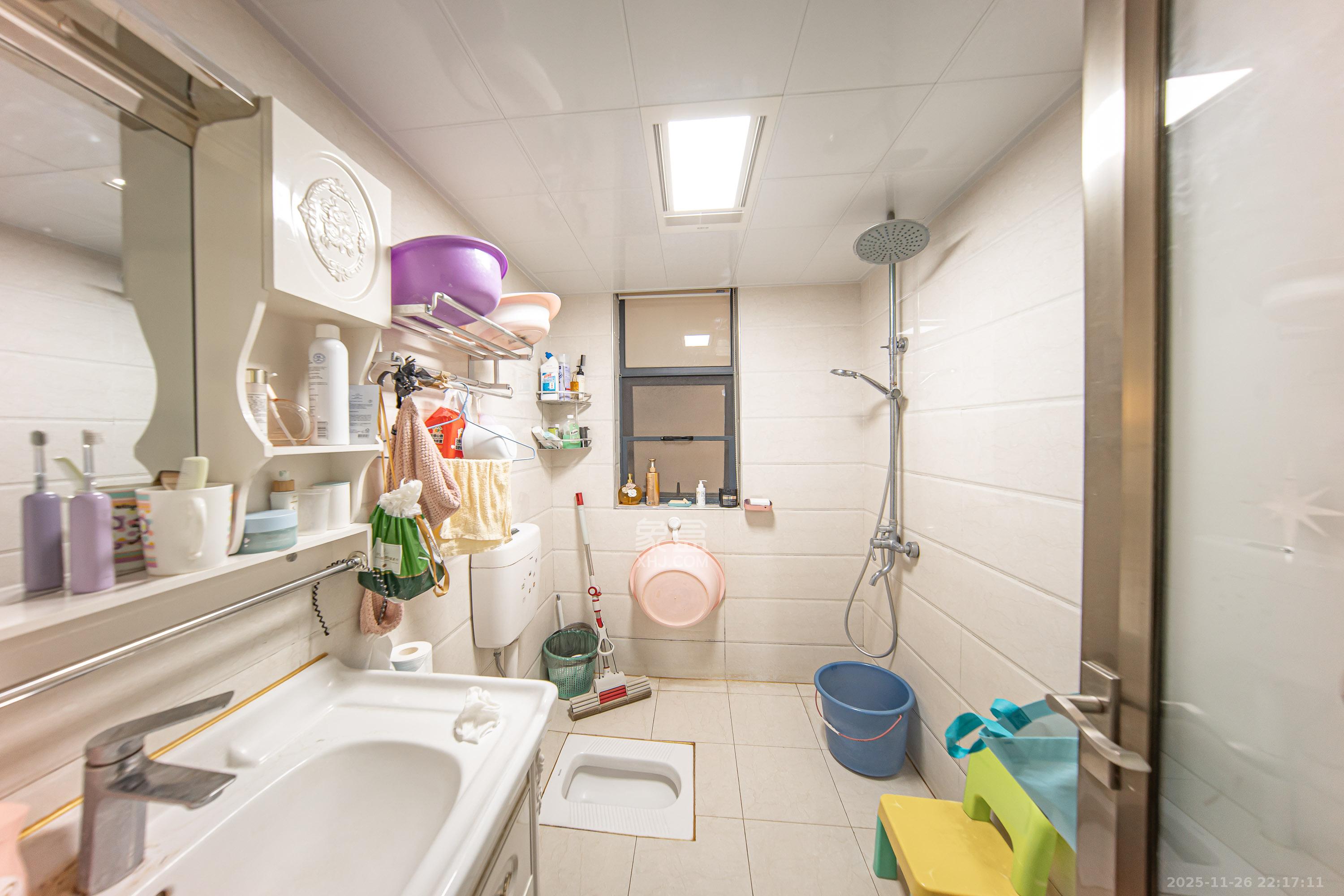 兰亭湾畔 3室2厅2卫 109.0万 兰亭湾畔 3室2厅2卫 109.0万卫生间